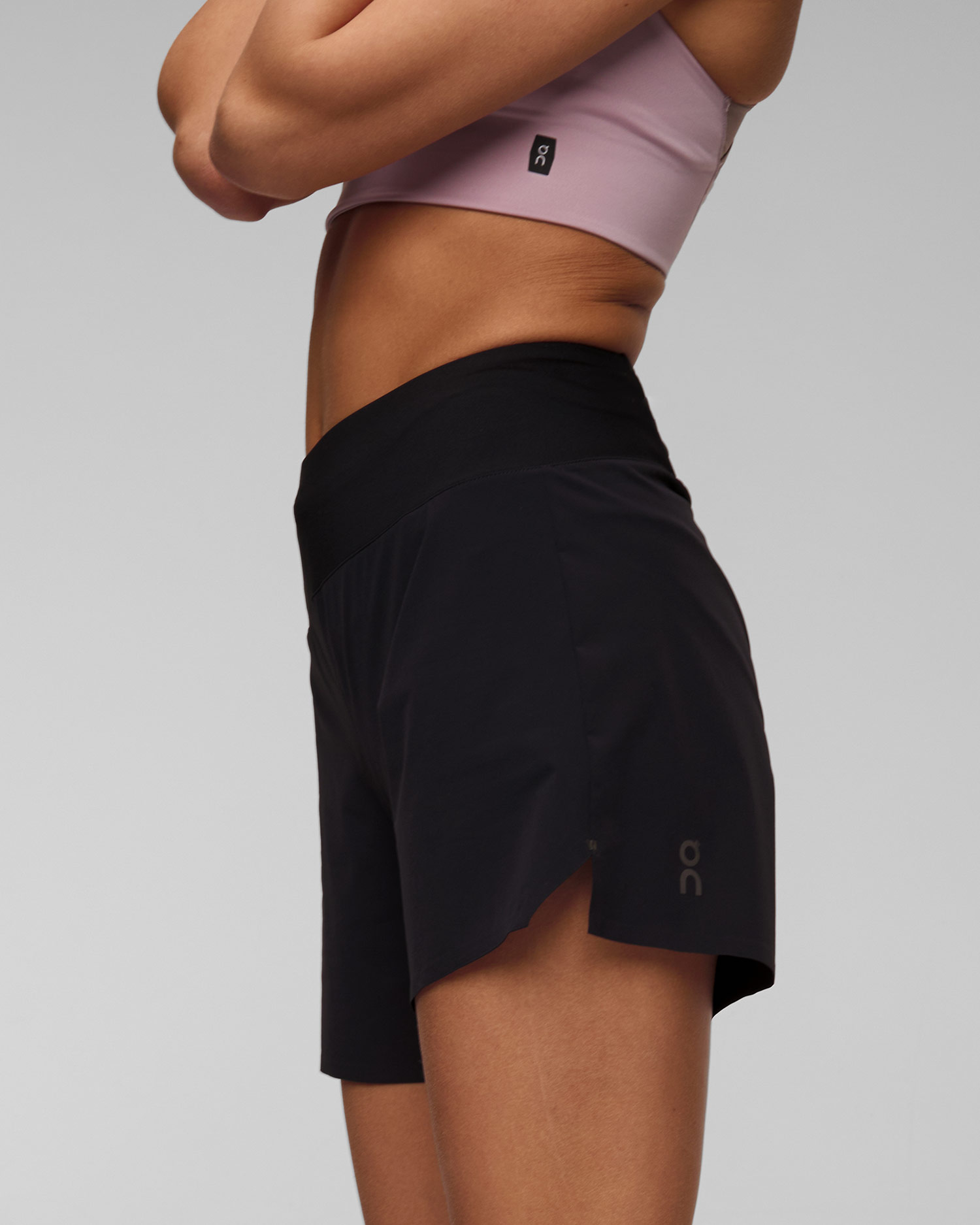 Pantaloni scurți de alergare pentru femei On 5" Shorts