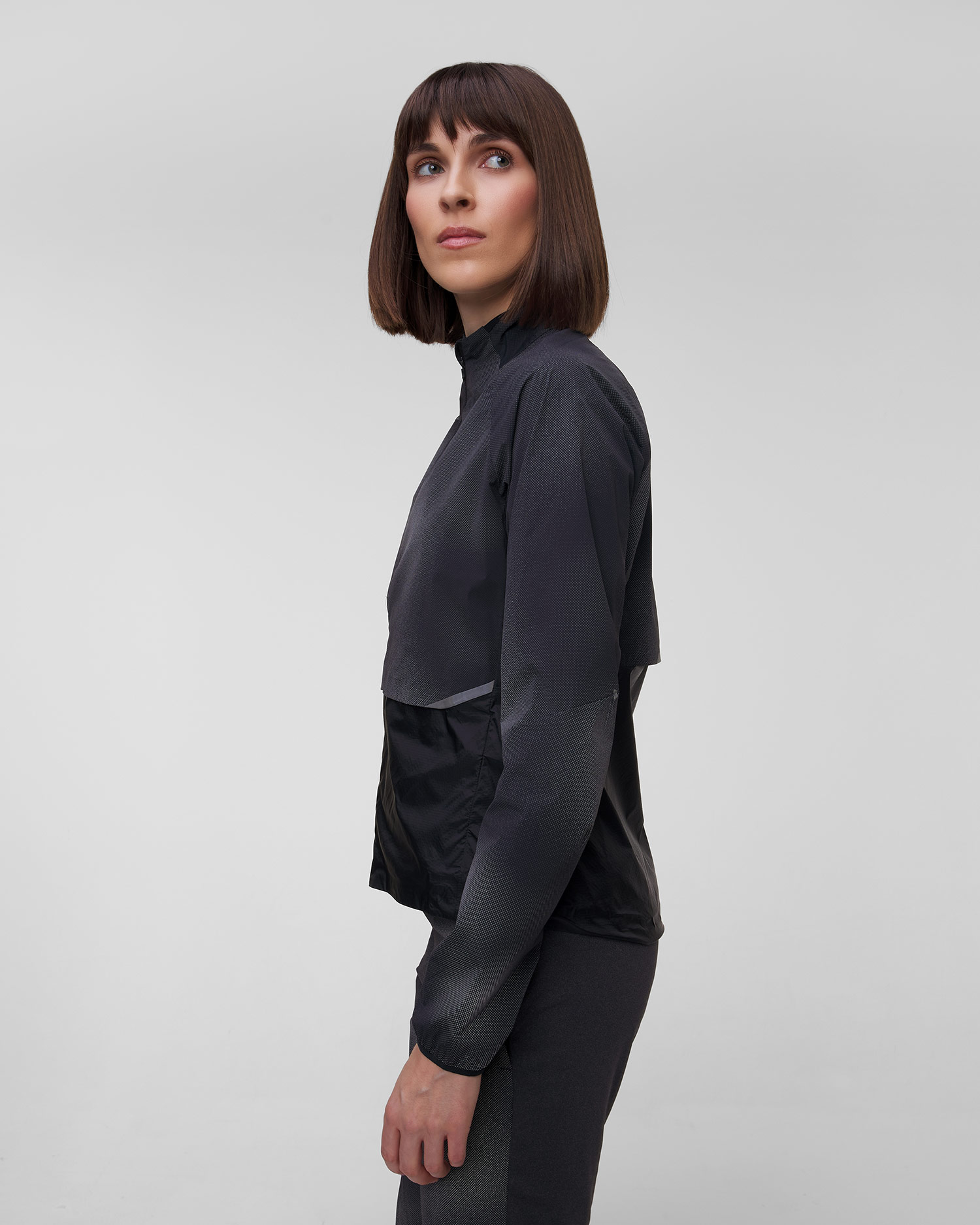 Women's sports On Weather Jacket Lumos