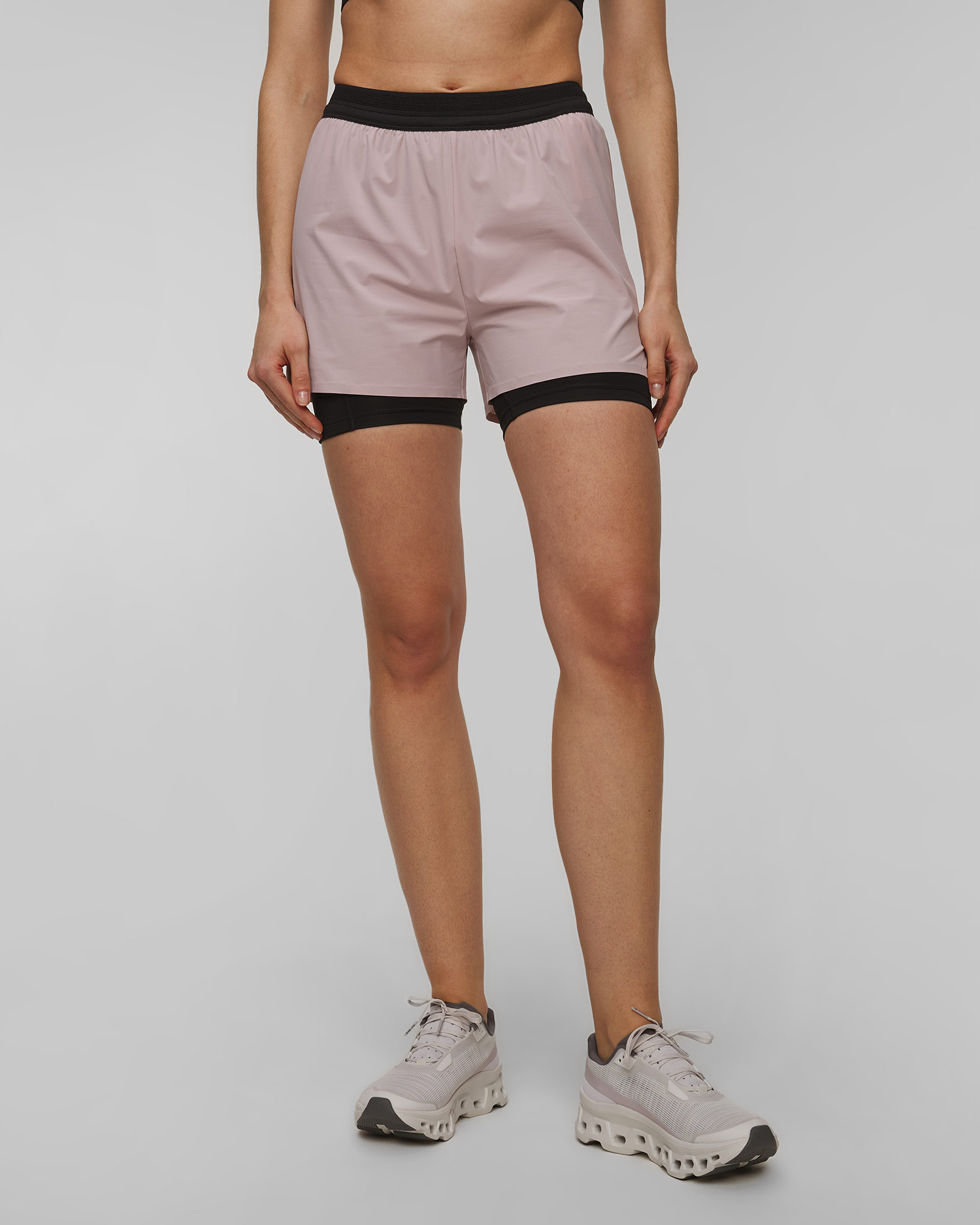 Pantaloncini da donna On Running 3