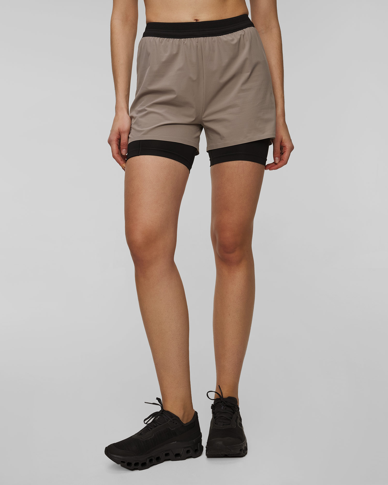 Pantaloni scurți pentru femei On 3" Performance 2-in-1