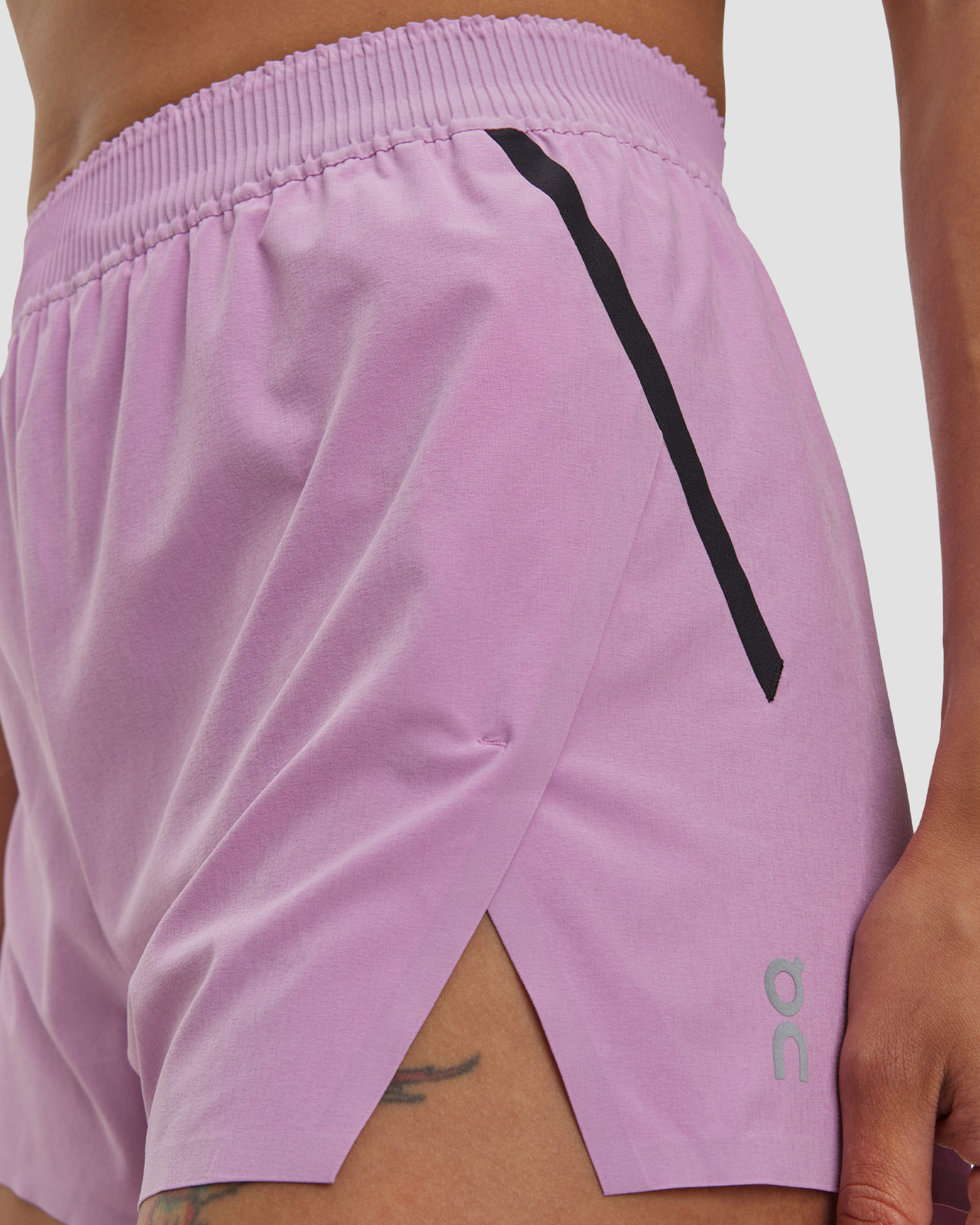 Dámské tréninkové šortky On Train Shorts v růžové barvě