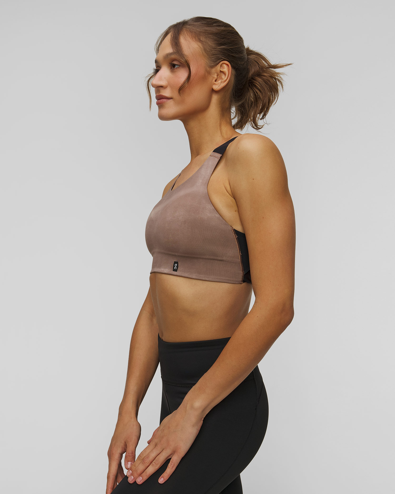 Sportovní podprsenka On Performance Bra AOP