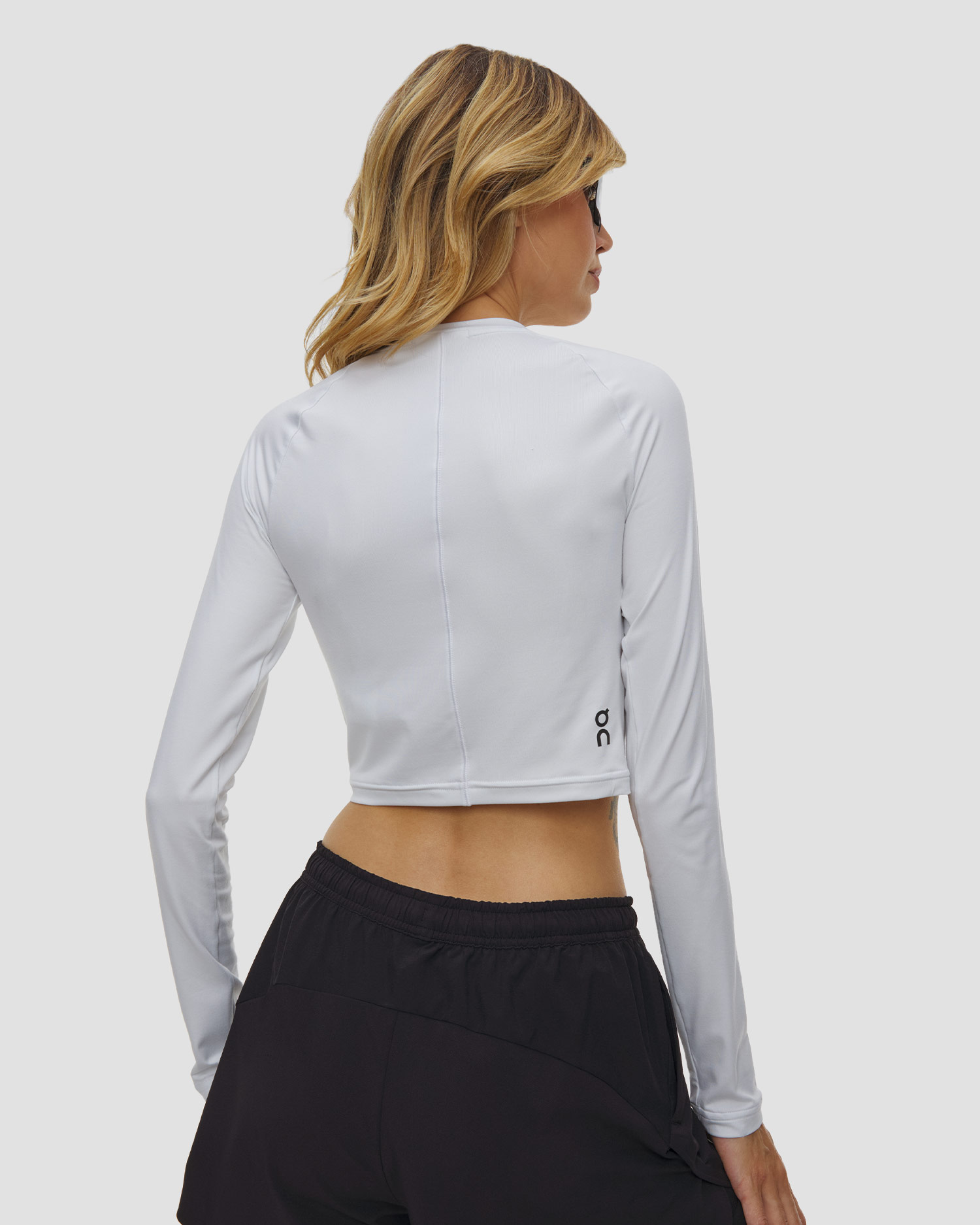 Top pentru femei On Studio Long-T Crop