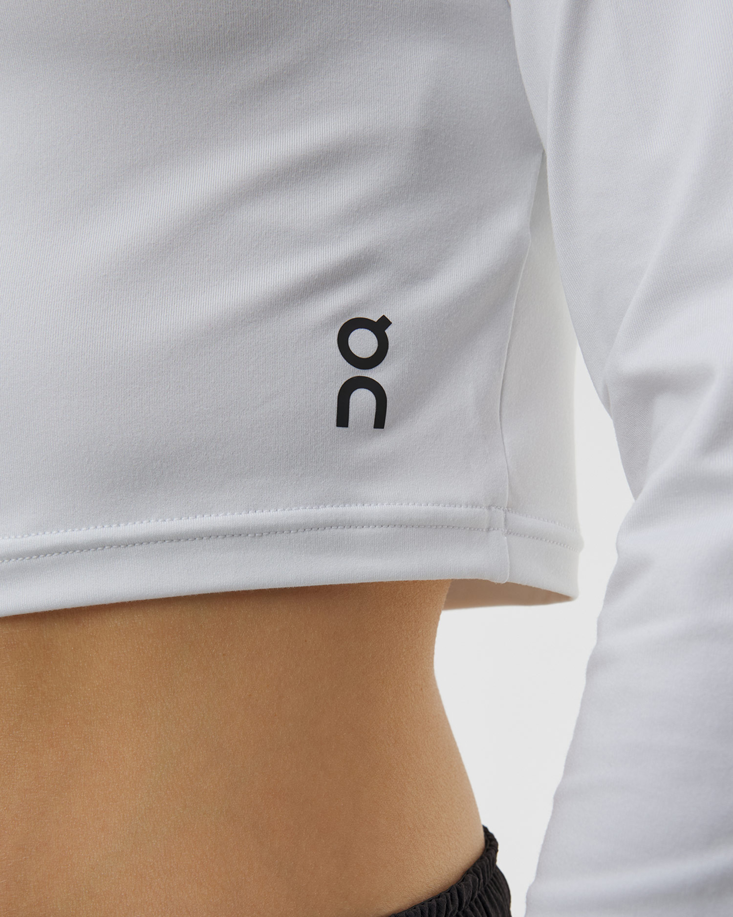 Top pentru femei On Studio Long-T Crop