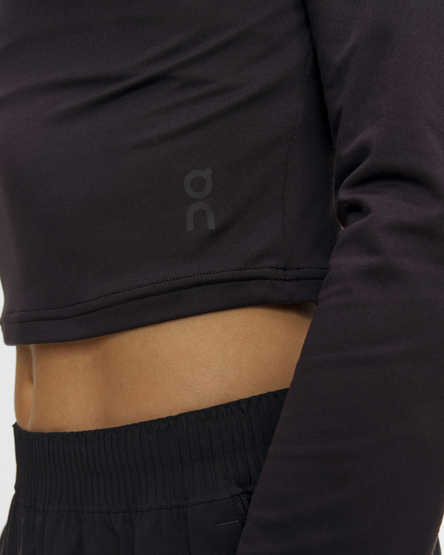 Top pentru femei On Studio Long-T Crop