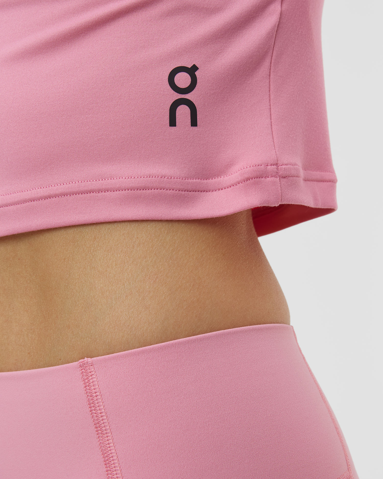Top damski On Studio Long-T Crop