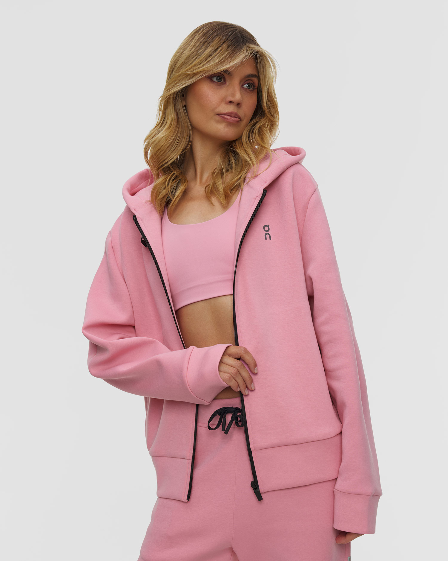 Dámska mikina na zips s kapucňou On Focus Tech Zip Hoodie