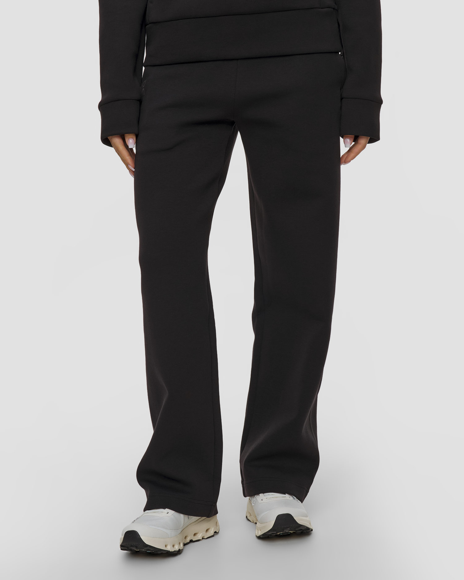 Spodnie dresowe damskie On Focus Tech Sweatpants czarne, Kolor/Wzór: Czarny