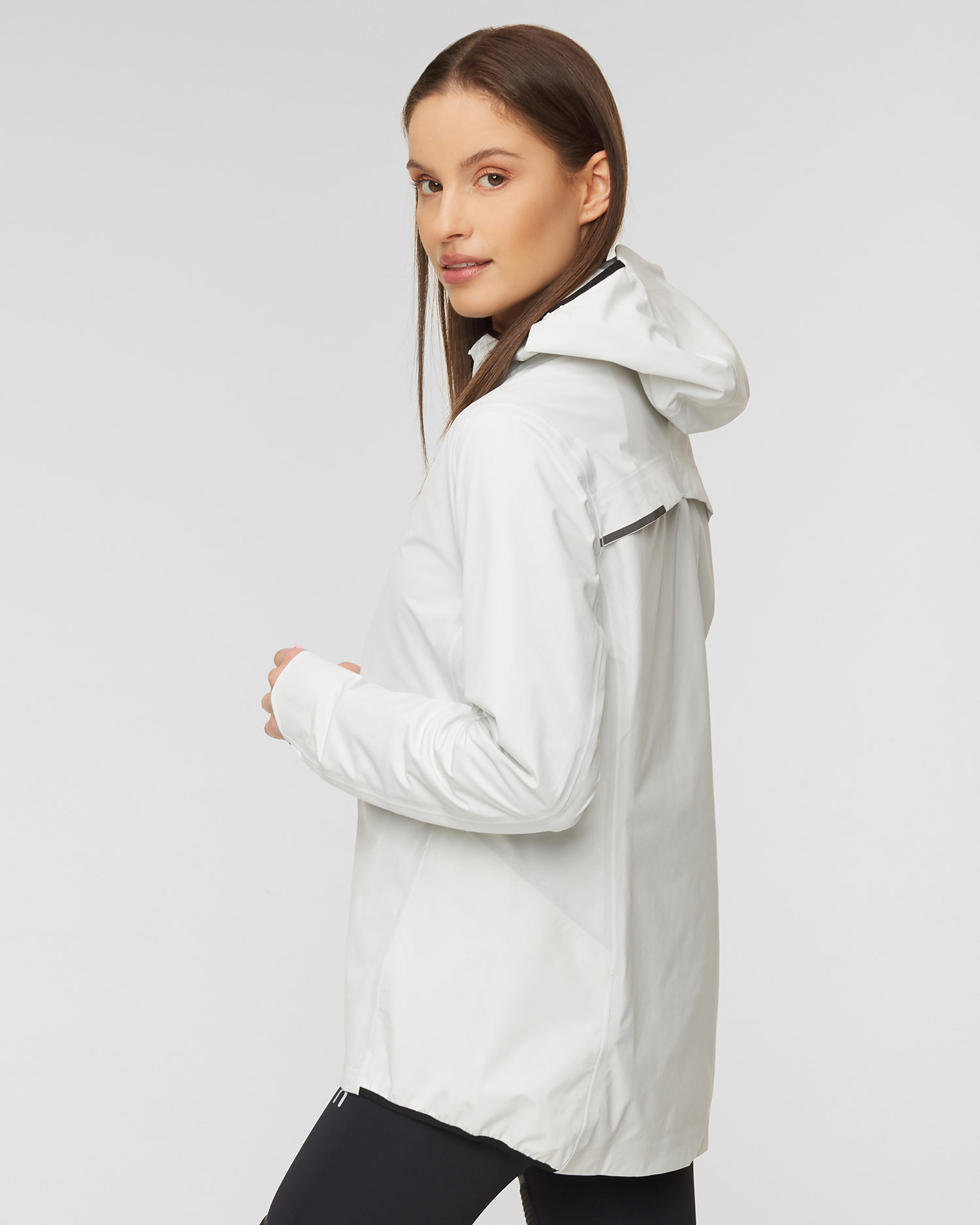 ON RUNNING Waterproof Anorak women’s jacket