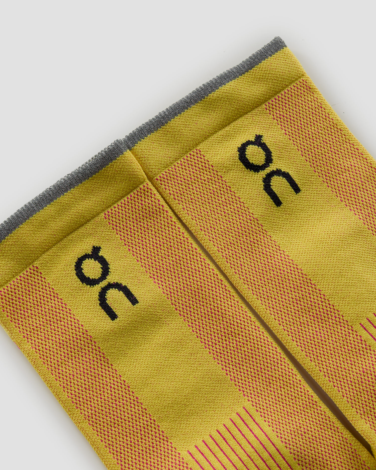 Calzini da corsa On Elite Run Sock High giallo-rosa