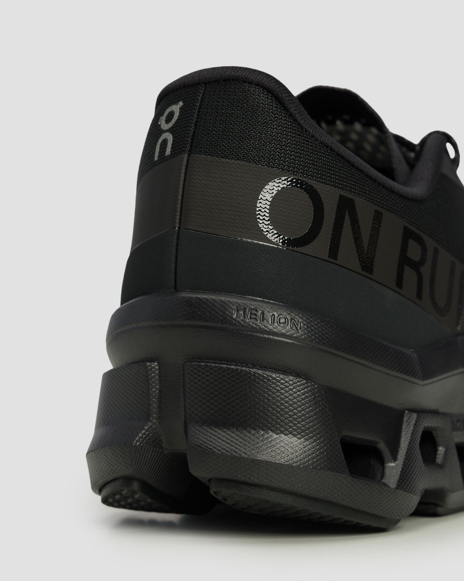Pantofi sport pentru bărbați On Cloudmonster 1