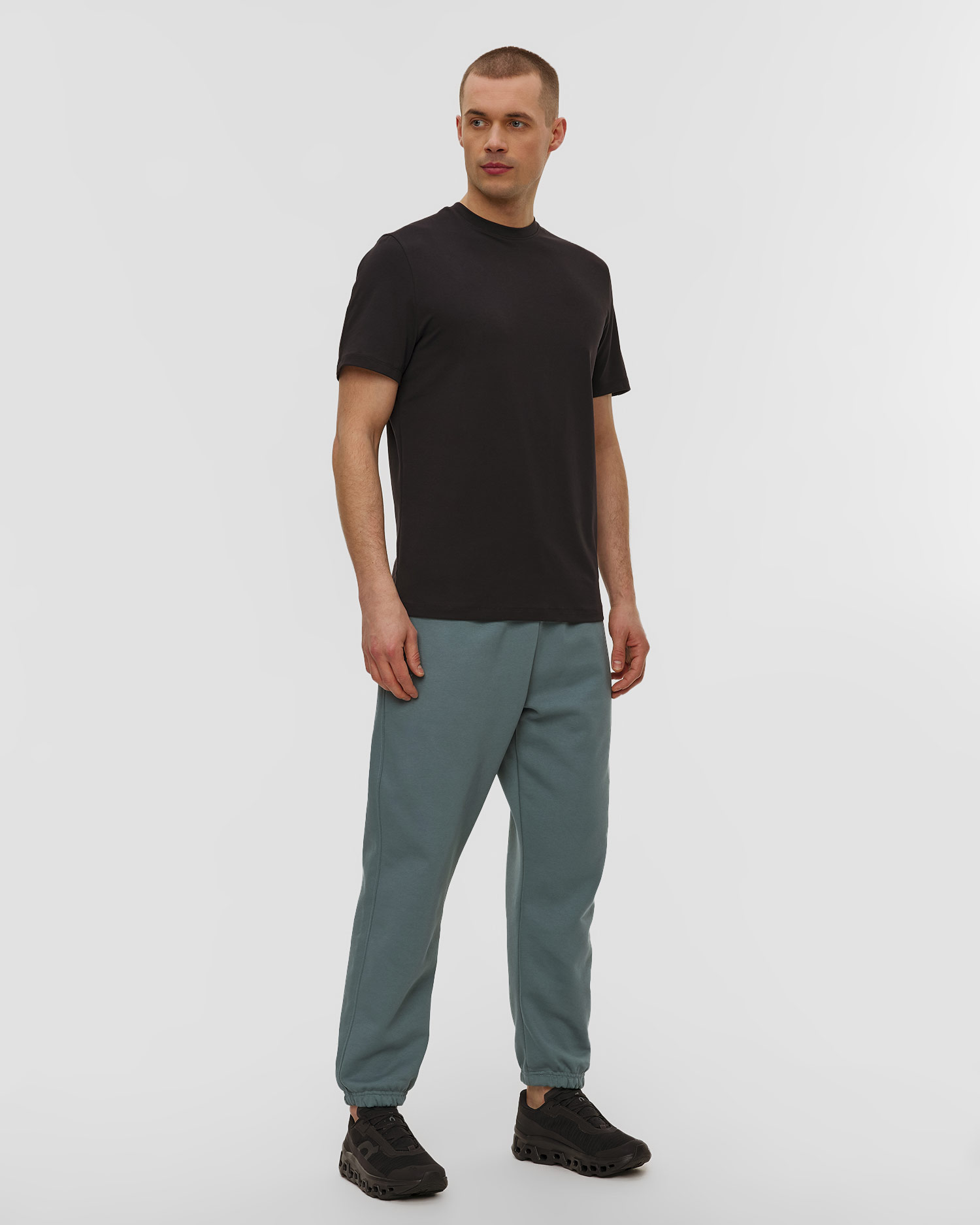 Sneakersy męskie On Cloudmonster Void