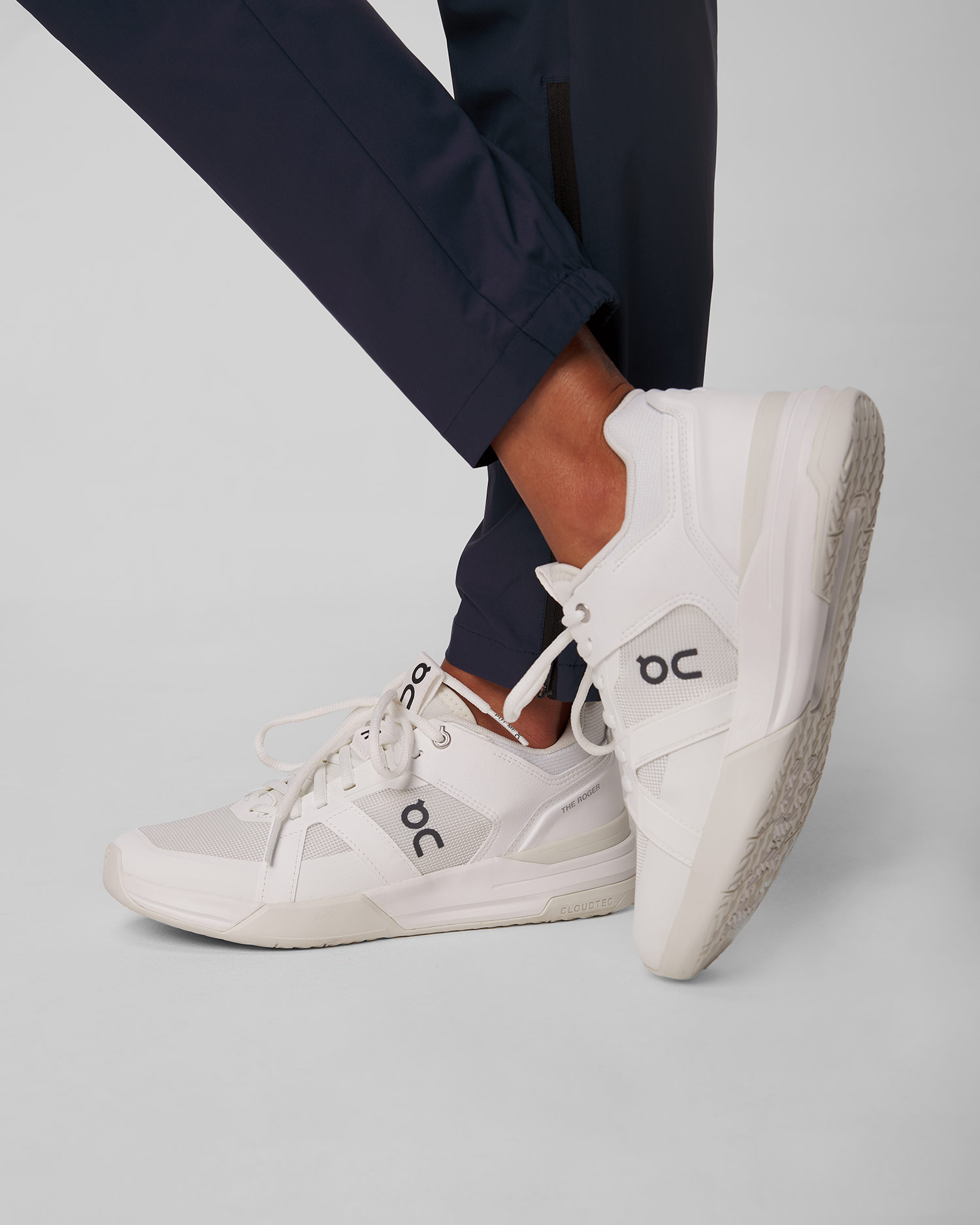 Women's tennis shoes On The Roger Clubhouse PRO