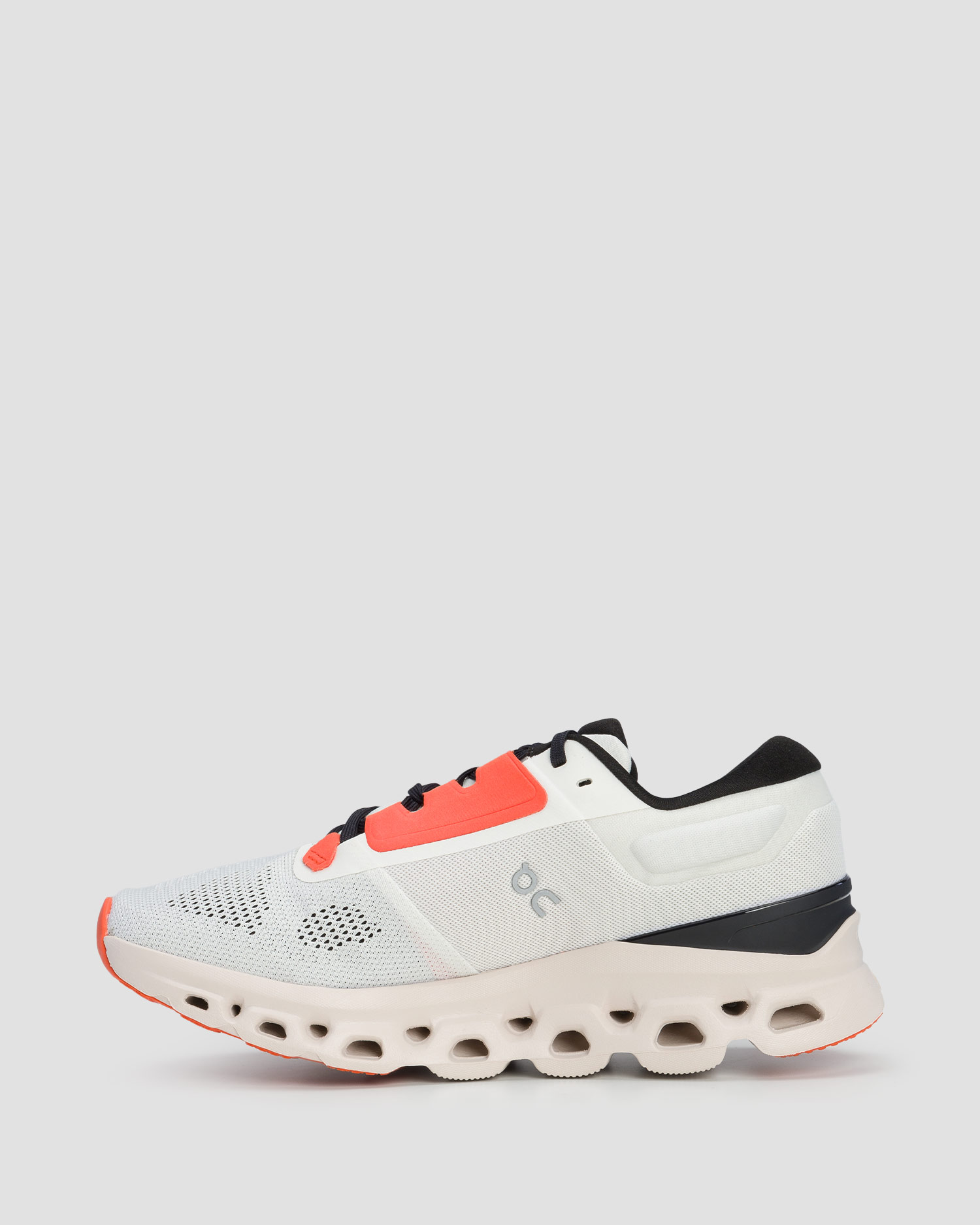 Women's trainers Running On Cloudstratus 3