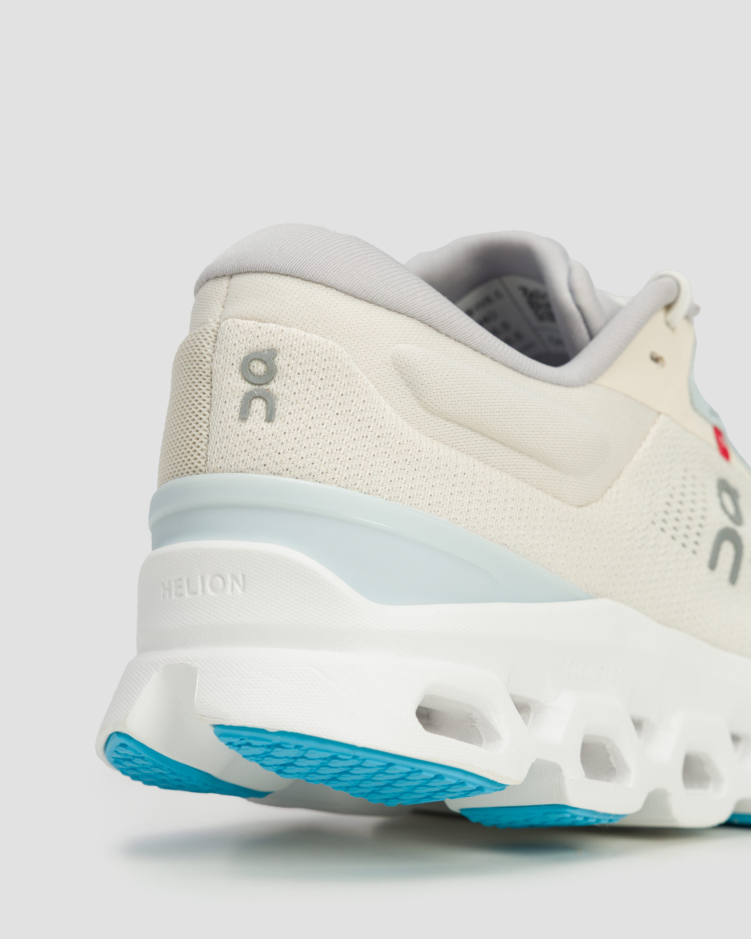 Dámské běžecké boty On Cloudstratus 3