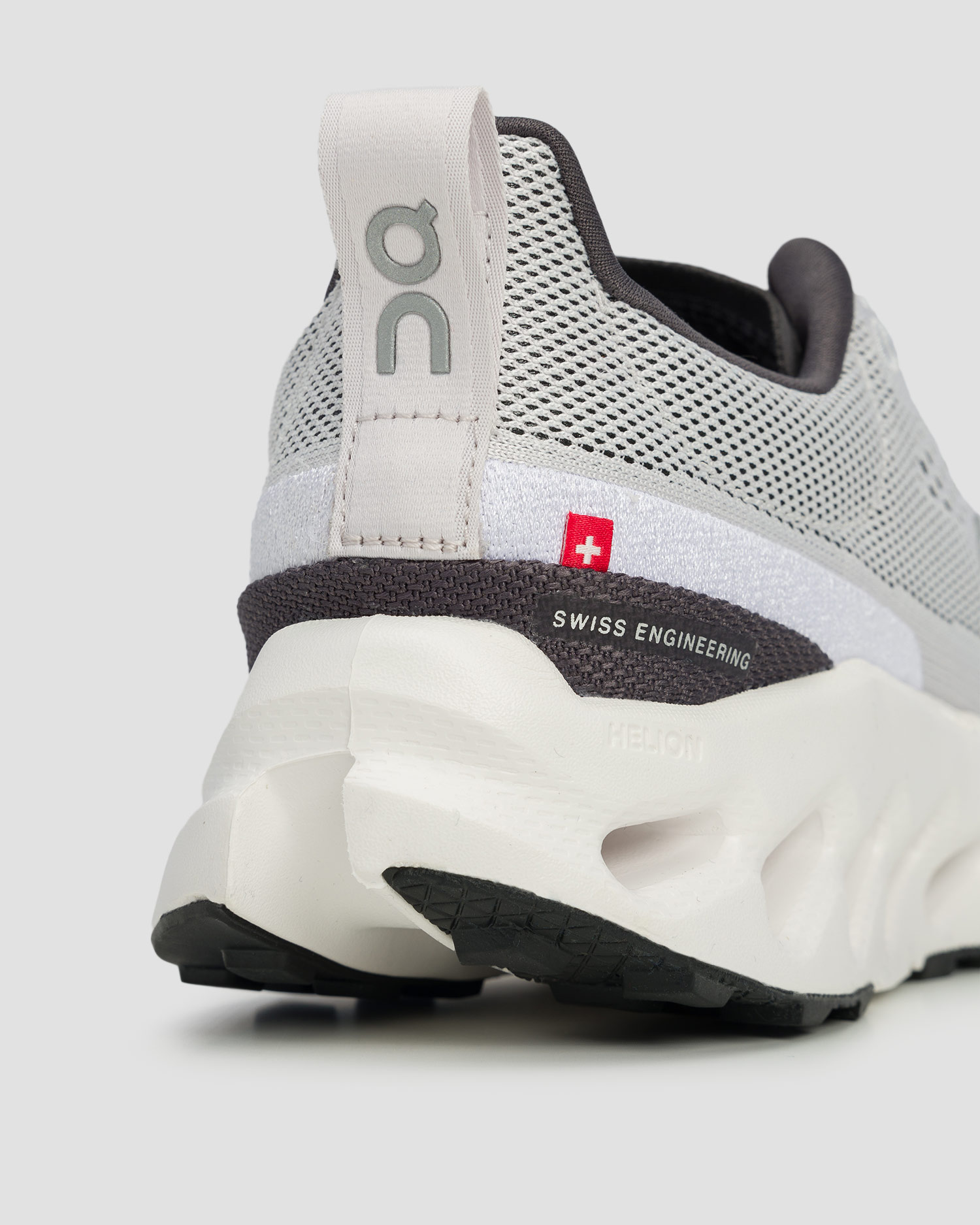 Dámské trailové boty On Cloudsurfer Trail