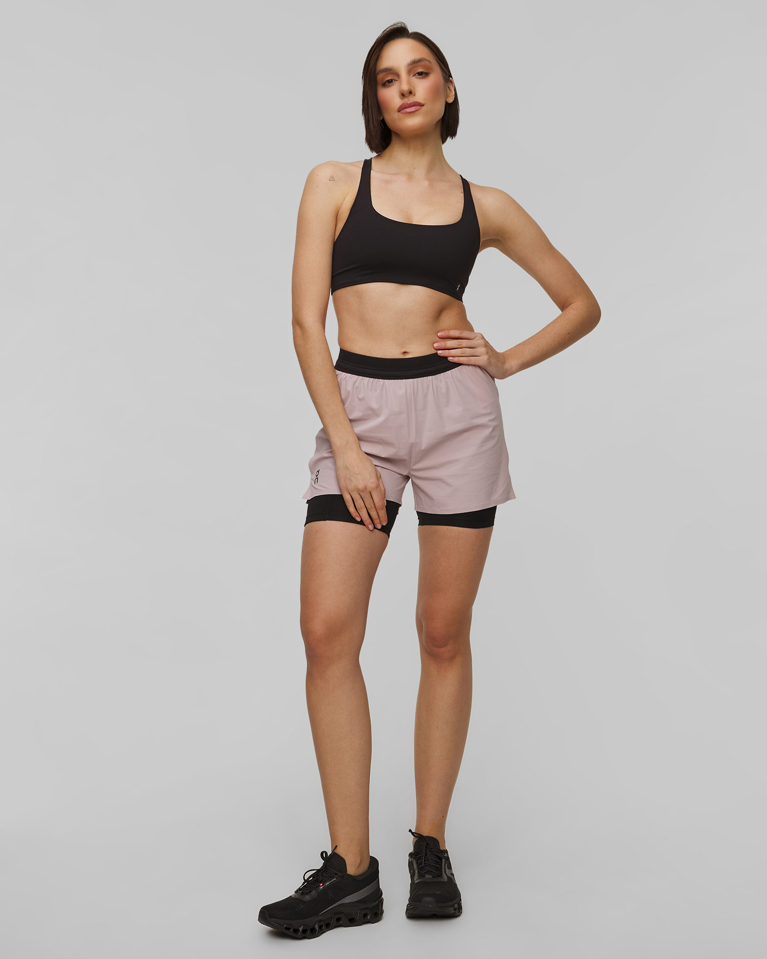 Women's trainers On Cloudmonster 2