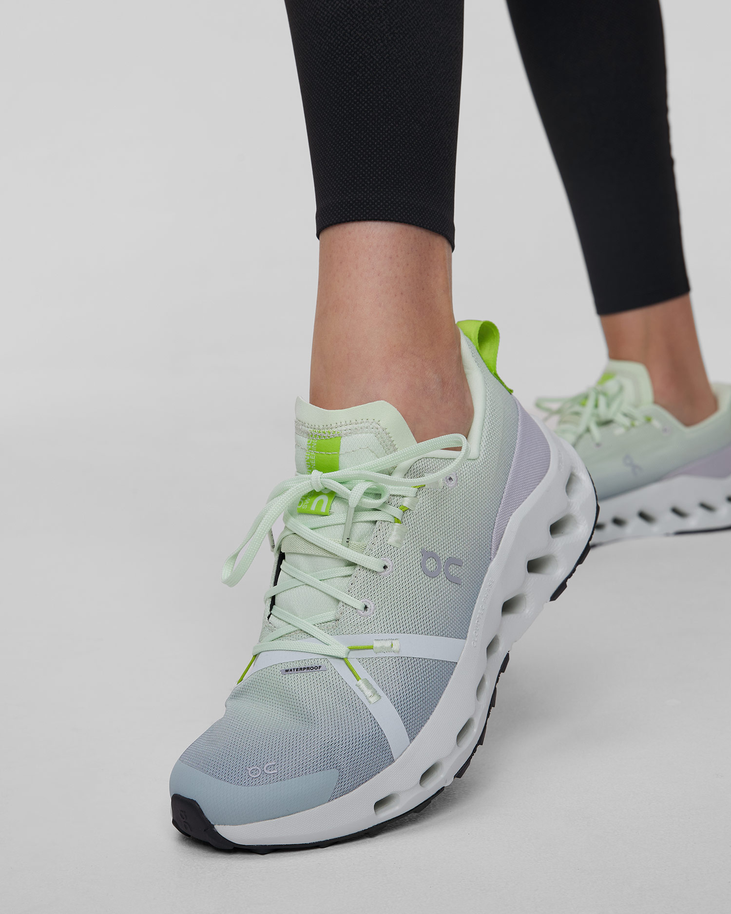 Dámské trailové boty On Cloudsurfer Trail