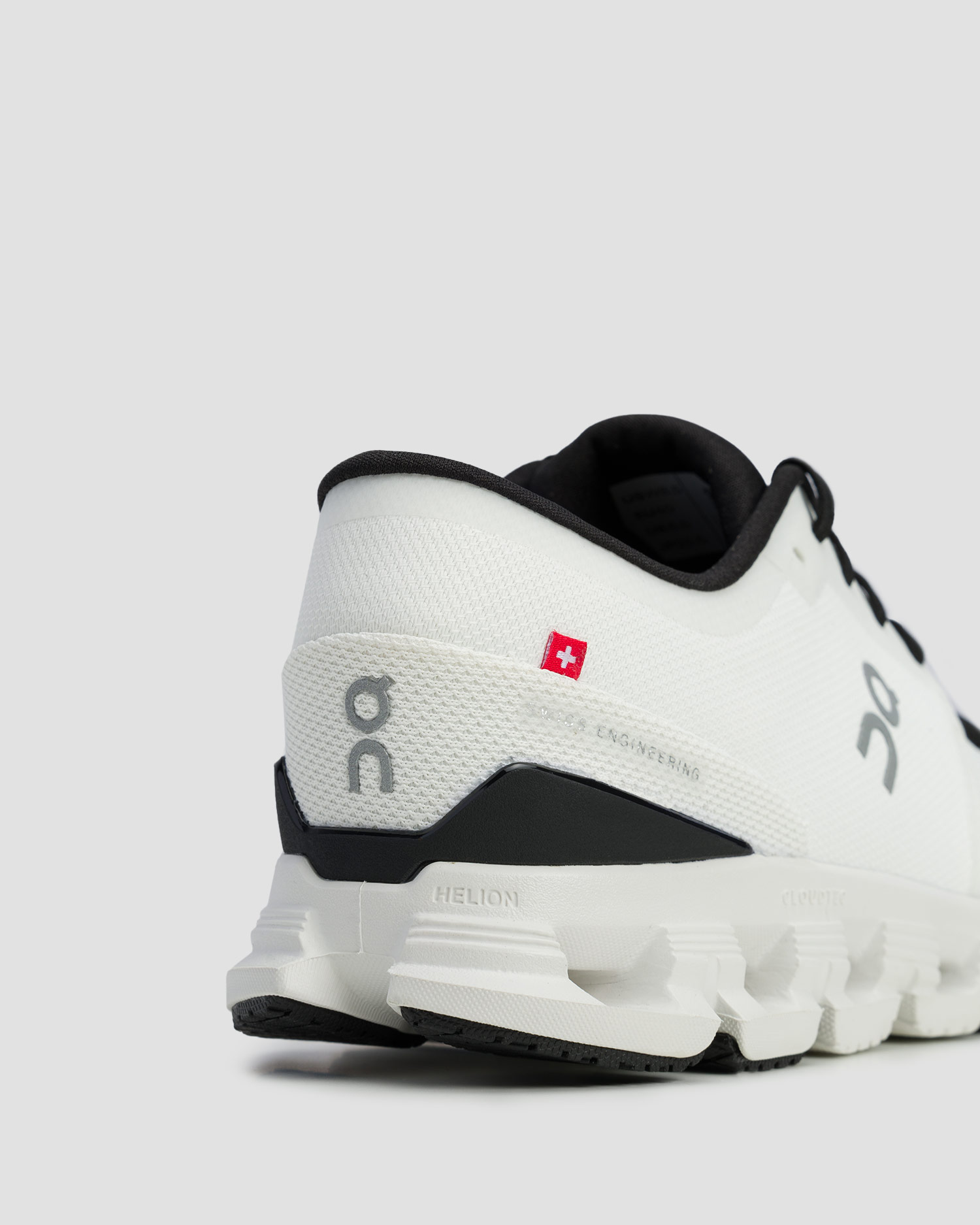 Buty sportowe treningowe damskie On Running Cloud X 4