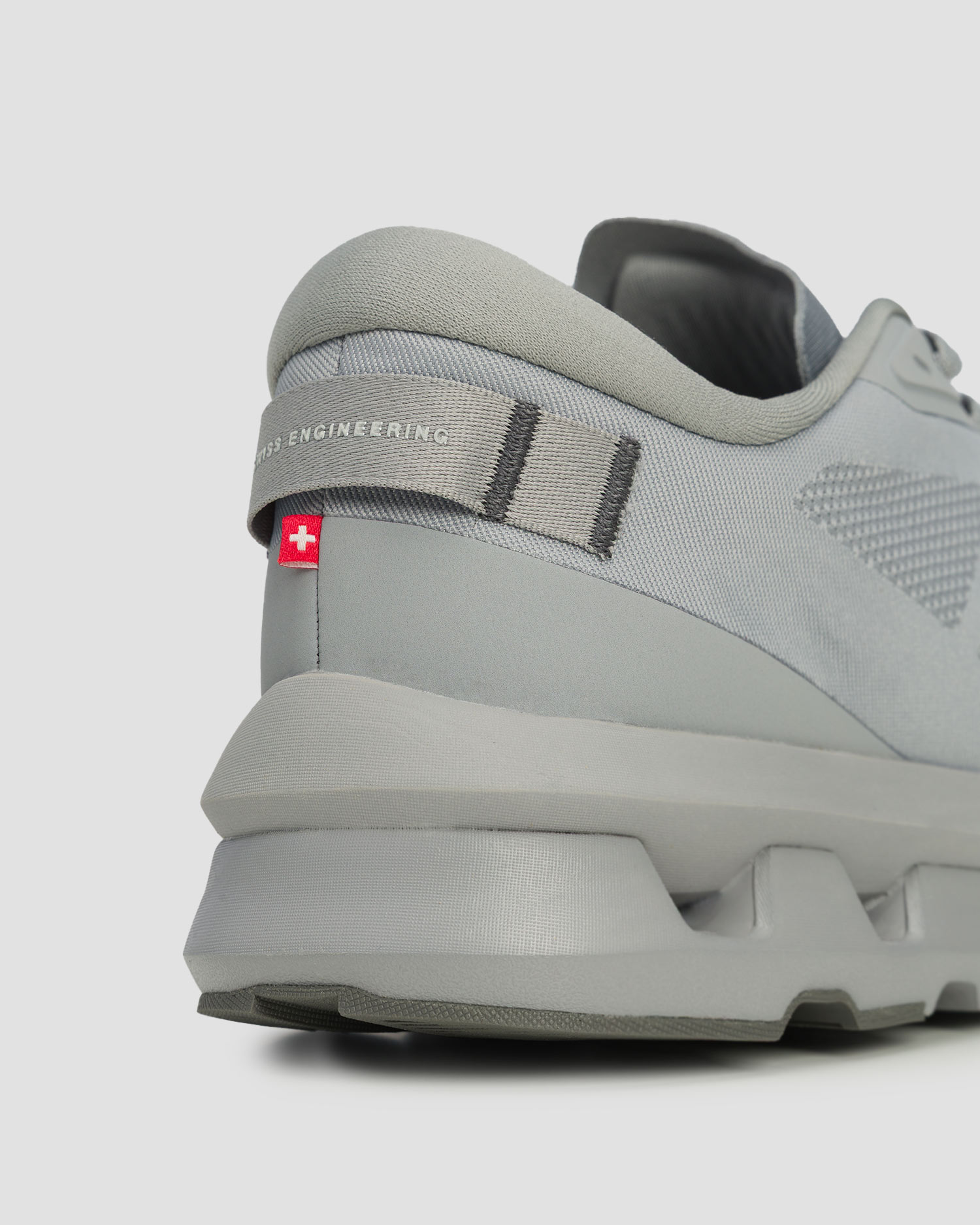 Sneakers da donna On Cloudzone grigie