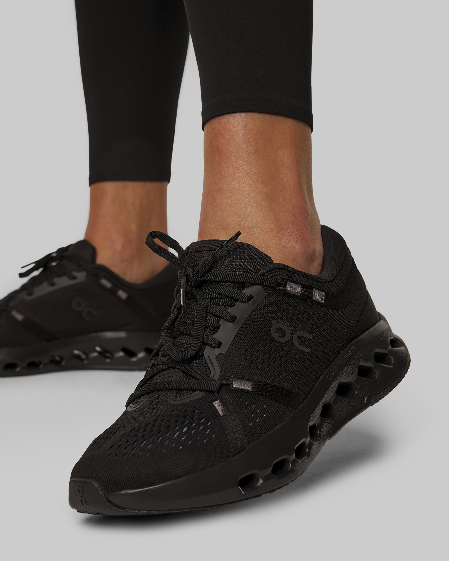 Women's trainers On Cloudsurfer 2