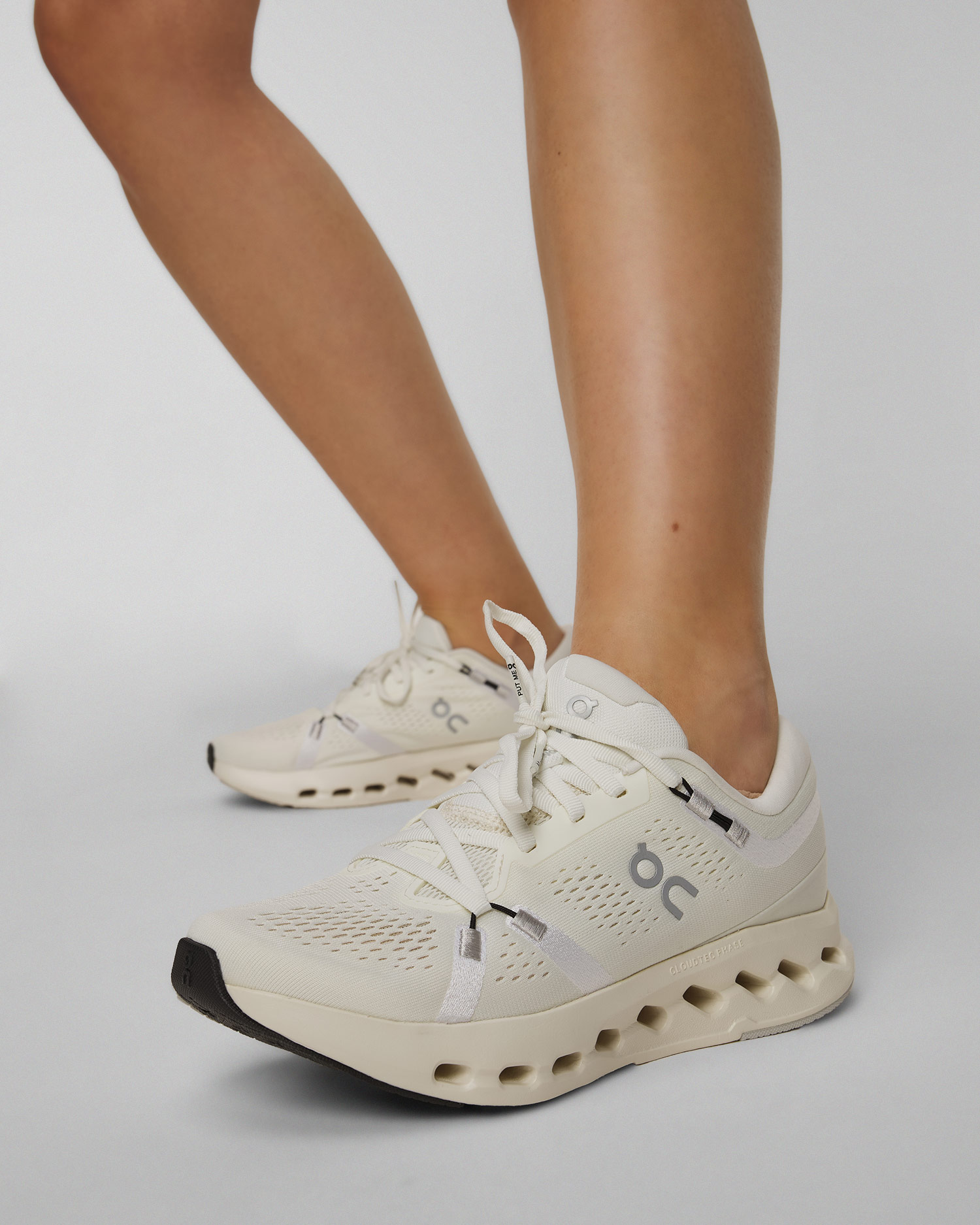 Chaussures de course pour femmes On Cloudsurfer 2