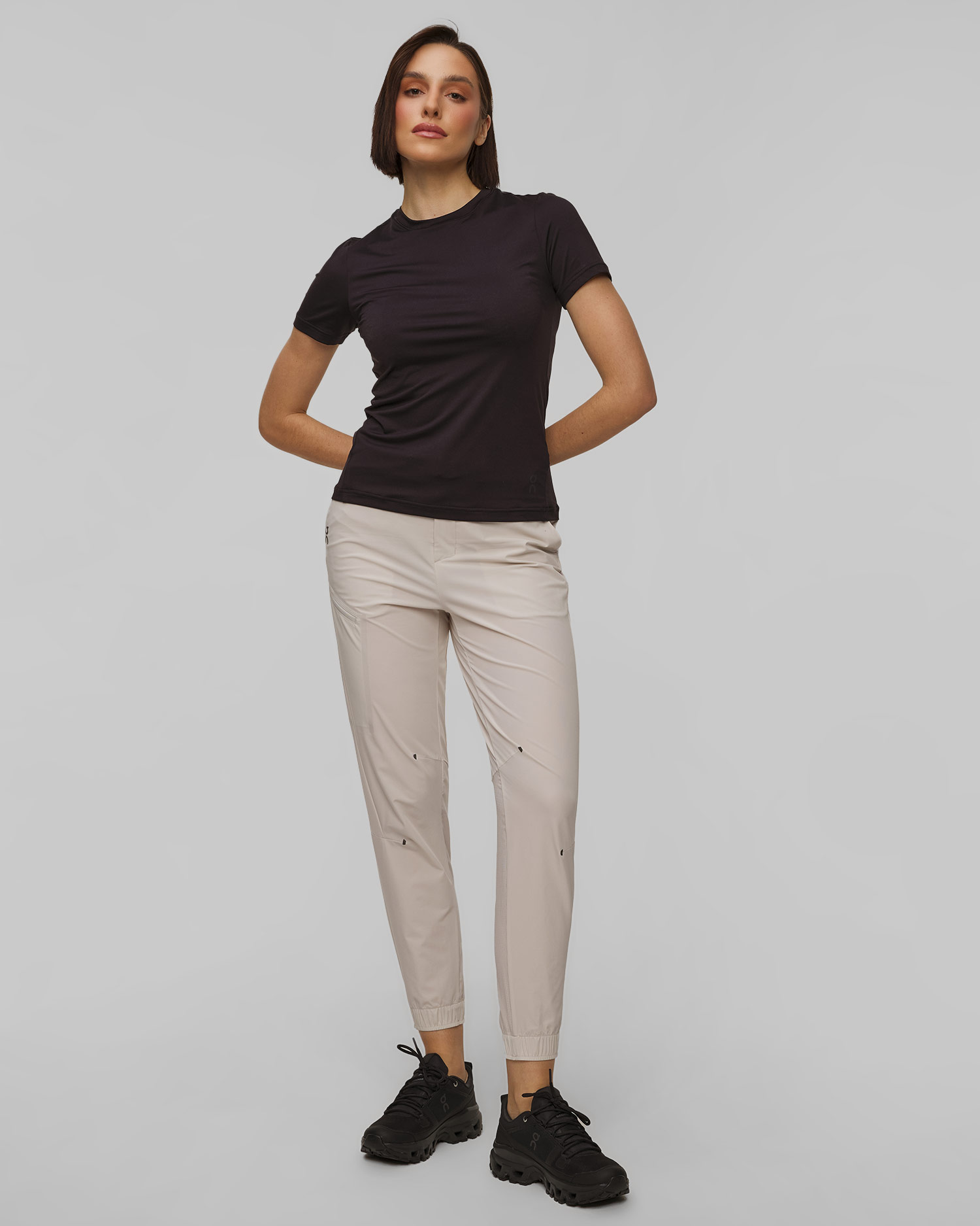 Pantofi joși de trekking impermeabili pentru femei On Cloudrock Low Waterproof