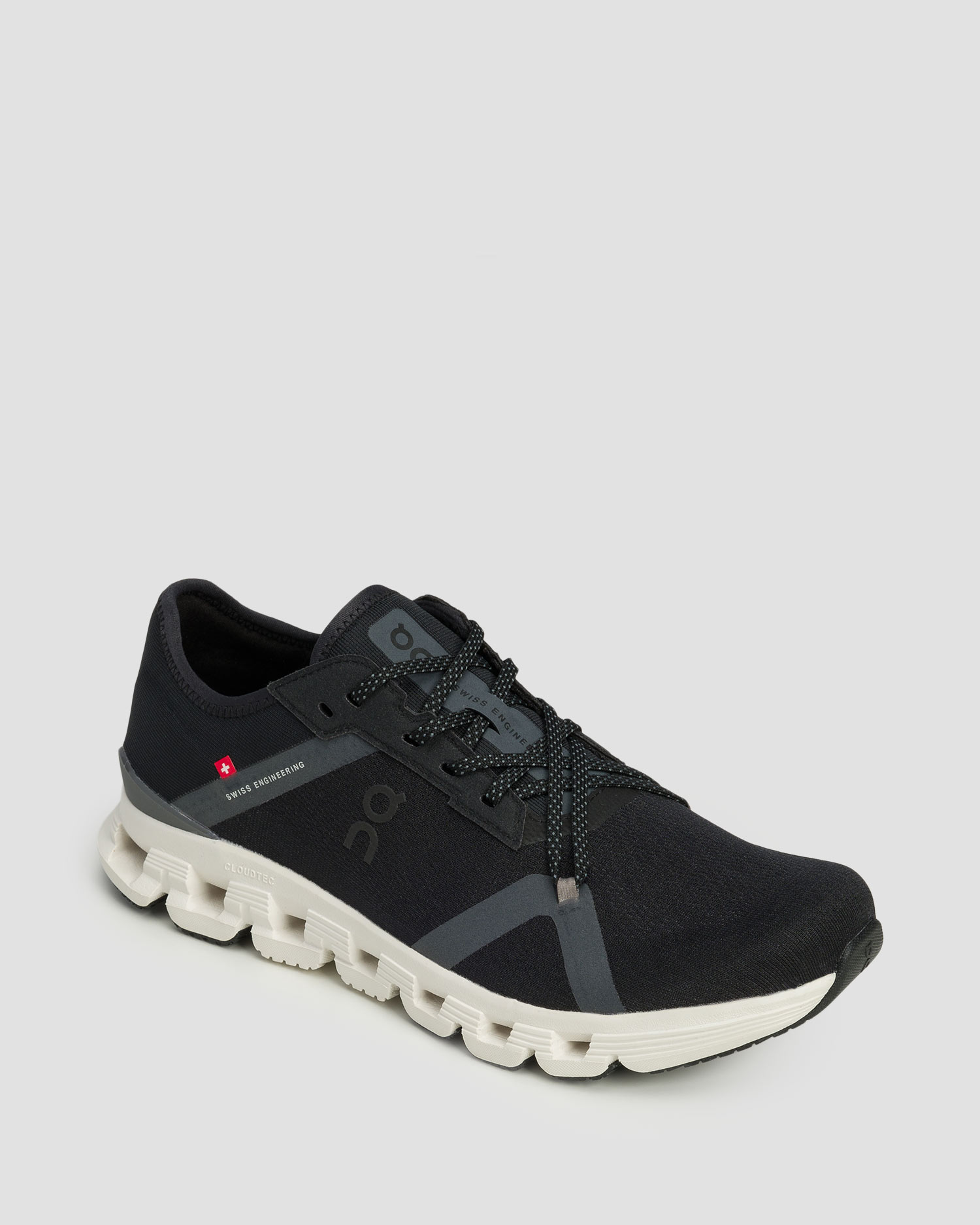 Chaussures de sport pour femmes On Running Cloud X 4 AD