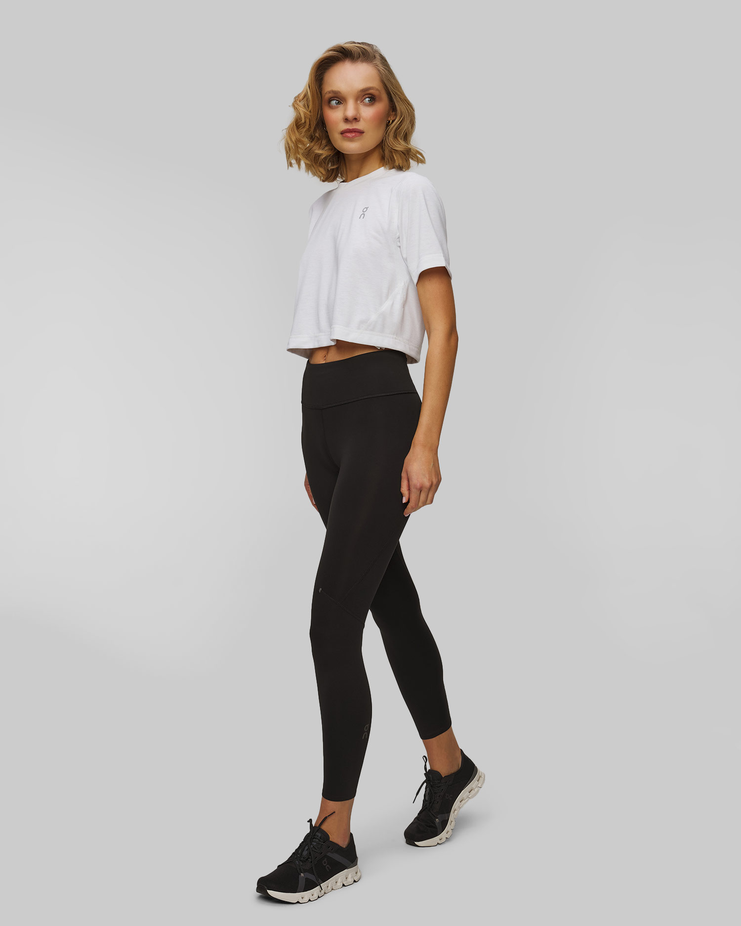 On Running Cloud X 4 AD Damen-Sportschuhe