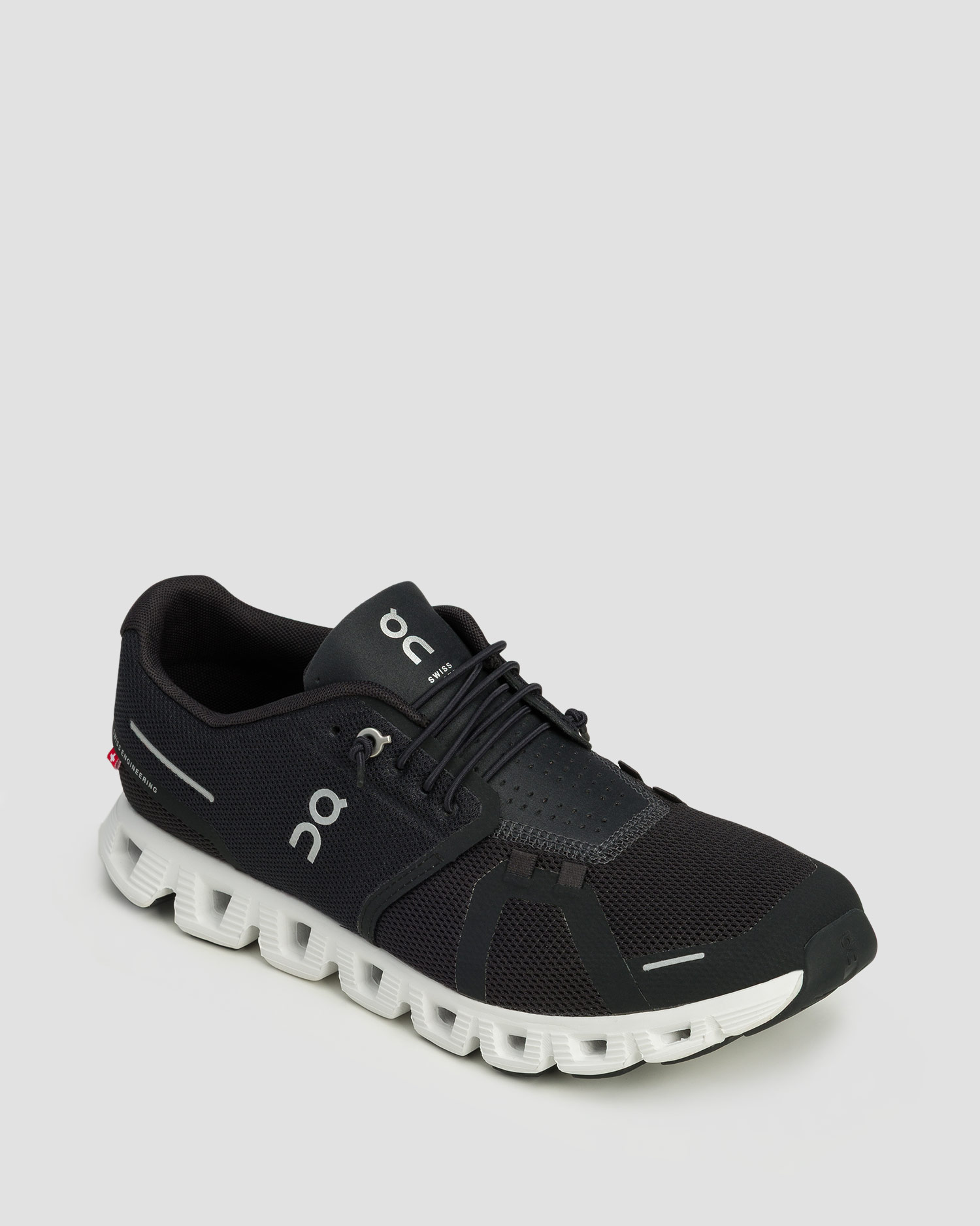 ON RUNNING Cloud 5. men’s trainers