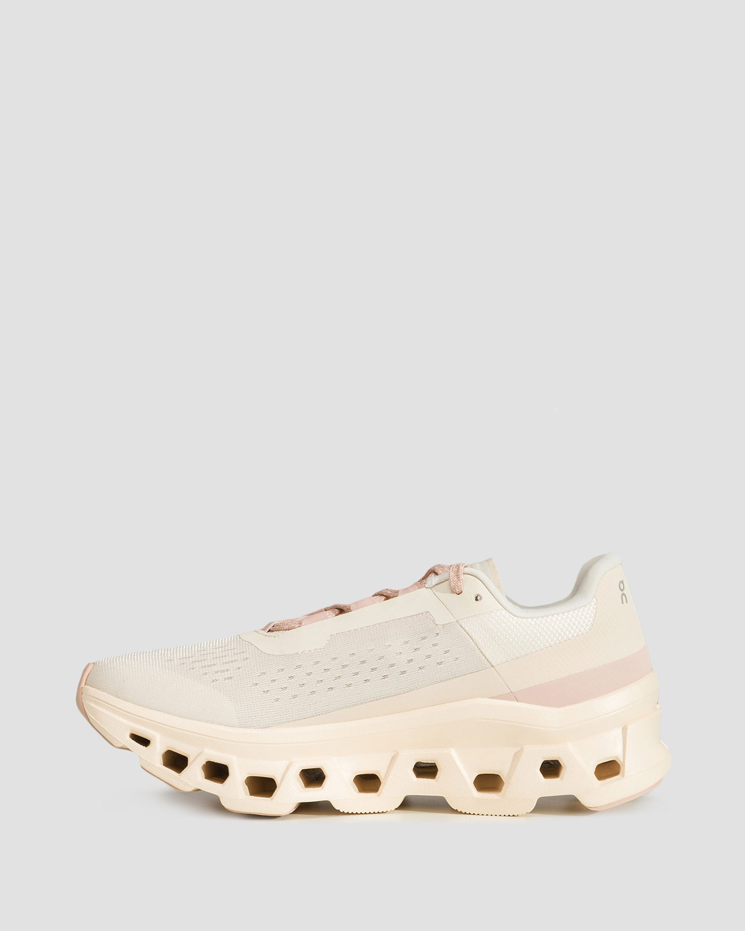 Women's running shoes On Cloudmonster