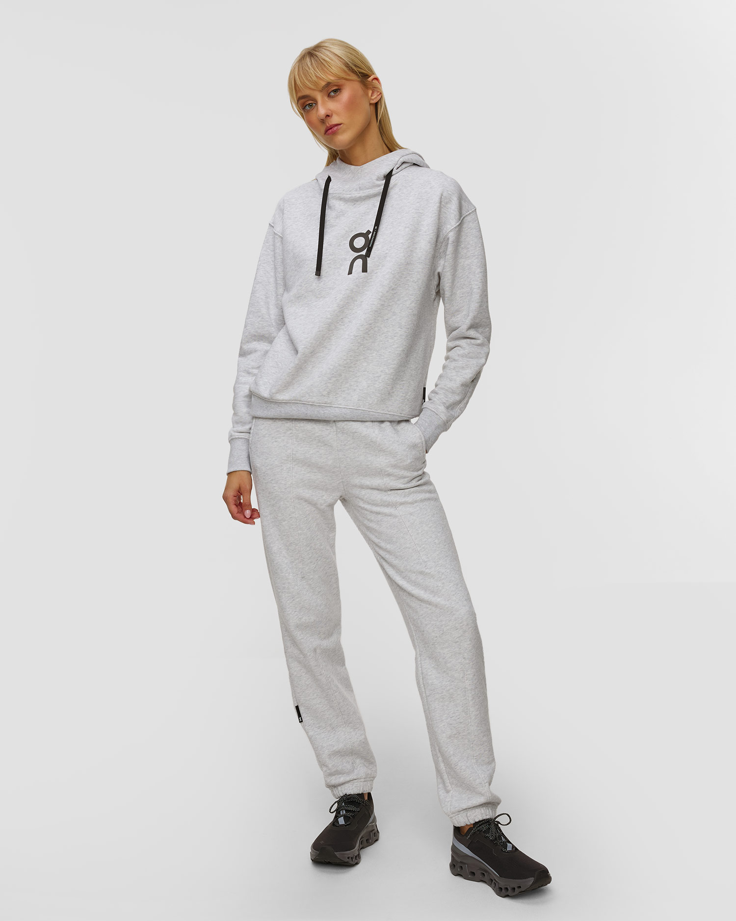 Pantofi de alergare pentru femei On Cloudmonster Lumos negri