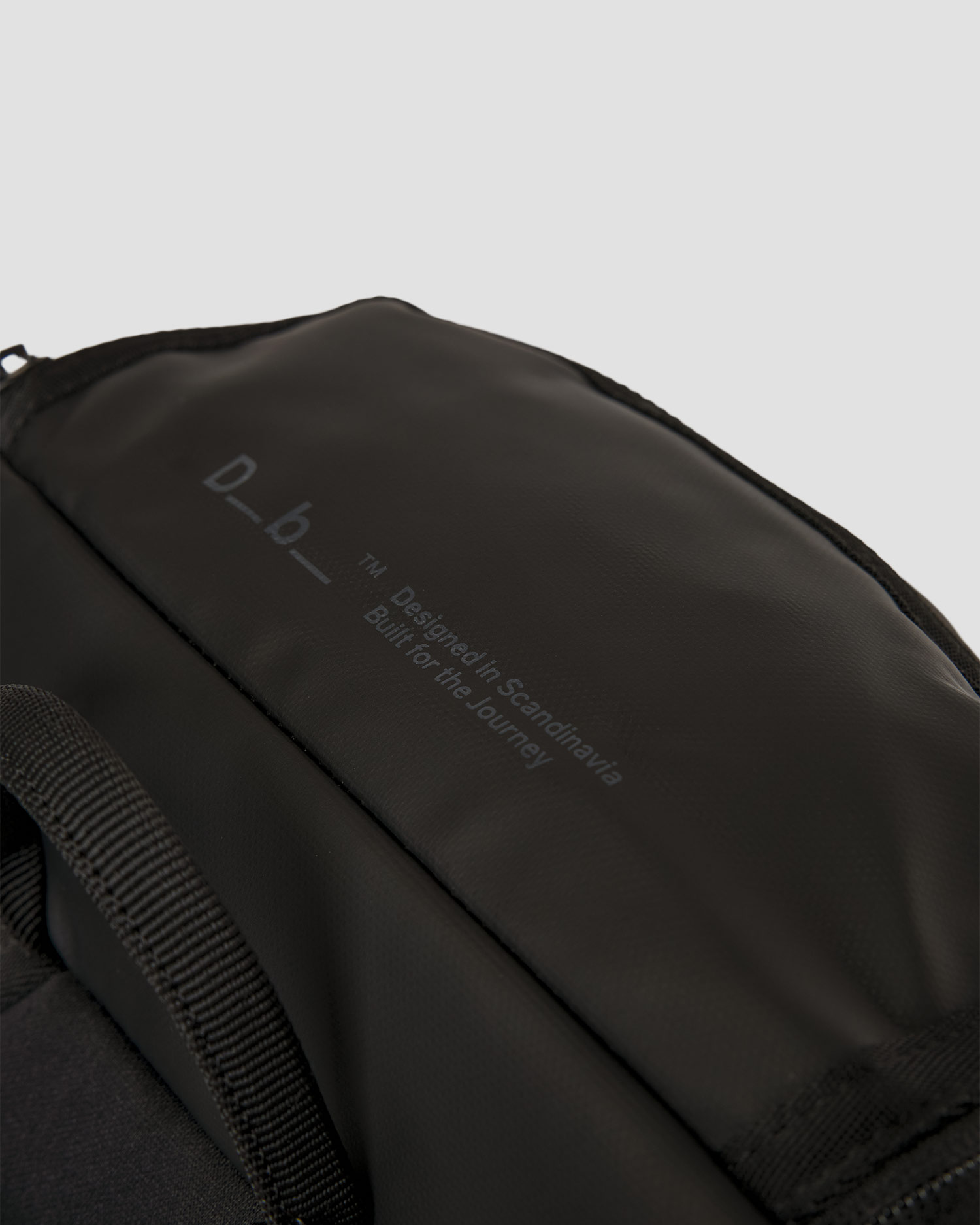 Batoh Db Hugger Backpack 20L