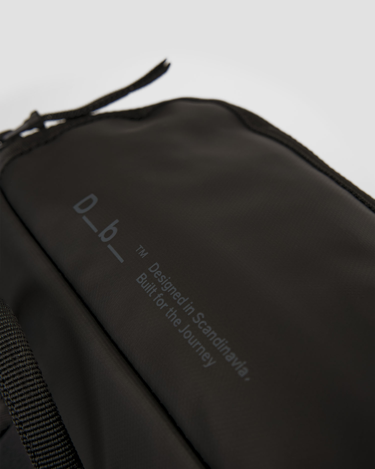 Batoh Db Hugger Backpack 25L