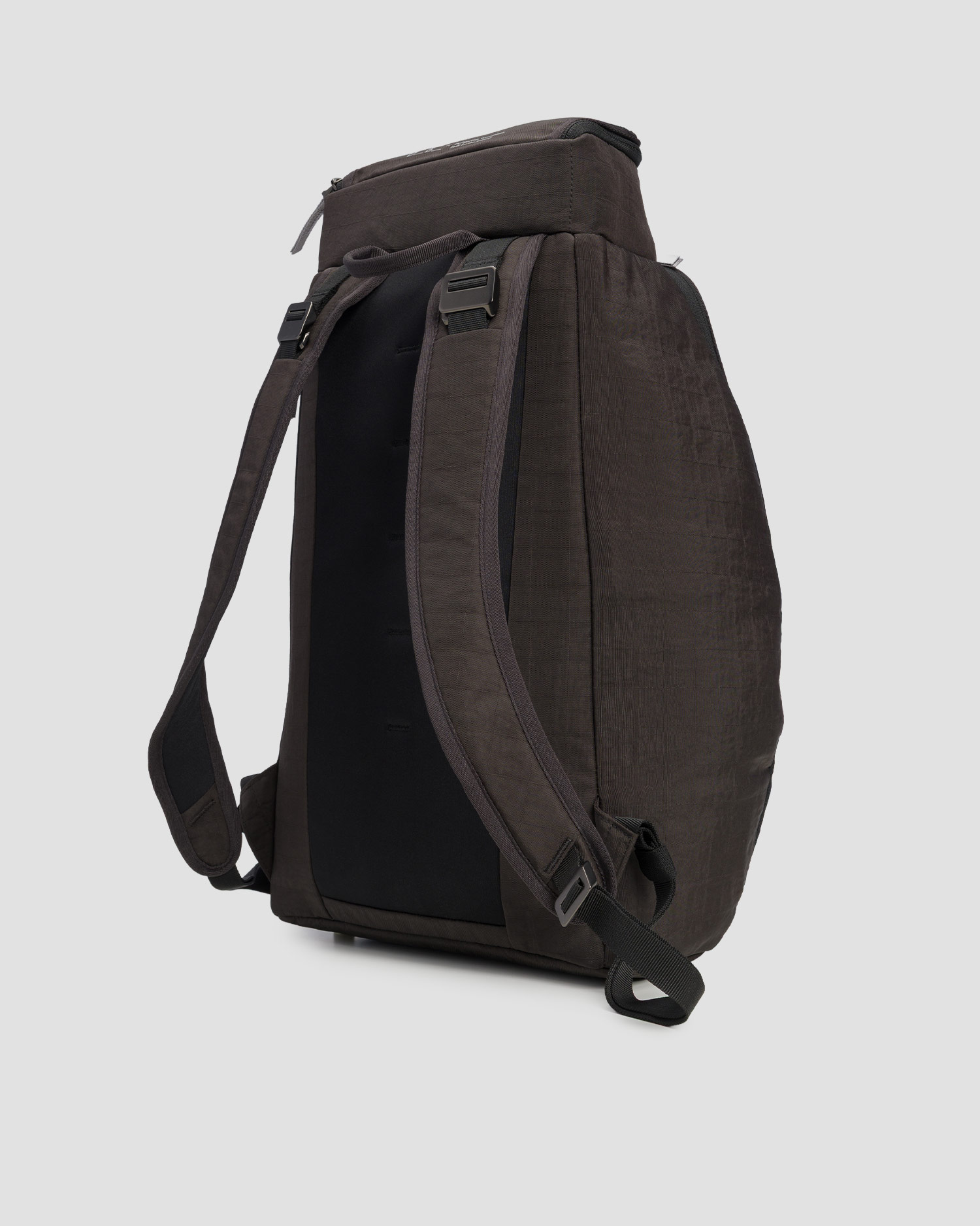 Batoh Db Hugger Backpack 25L