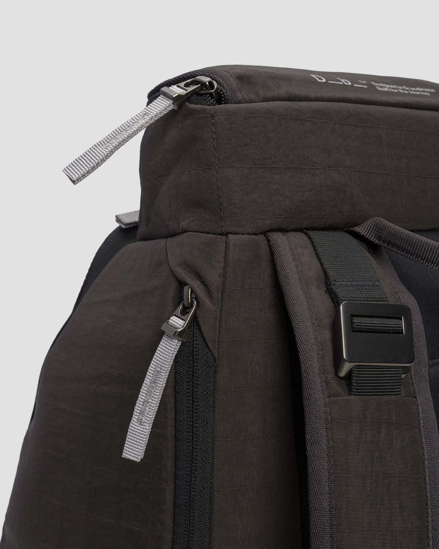 Batoh Db Hugger Backpack 25L