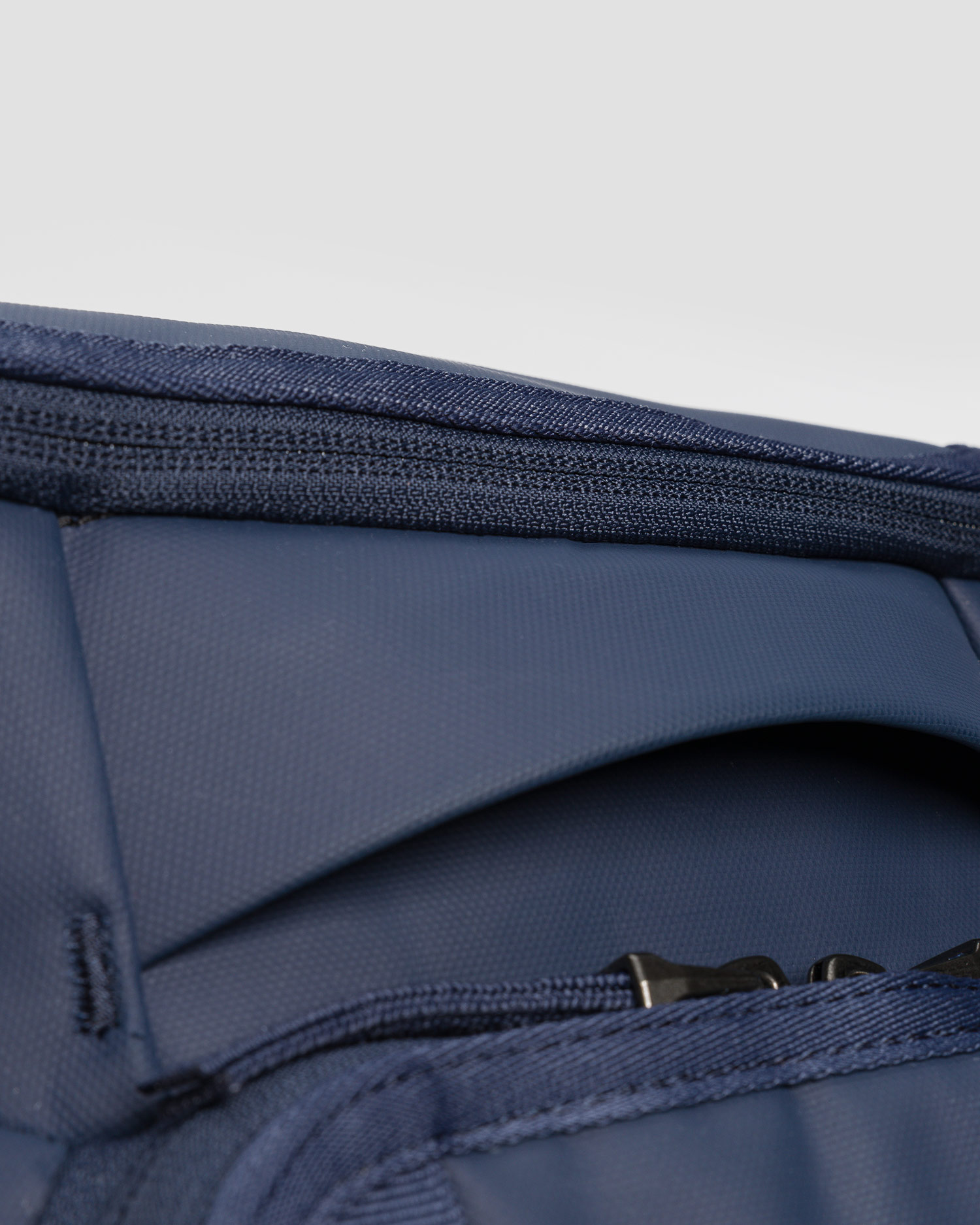 Plecak Db Hugger Backpack 25L