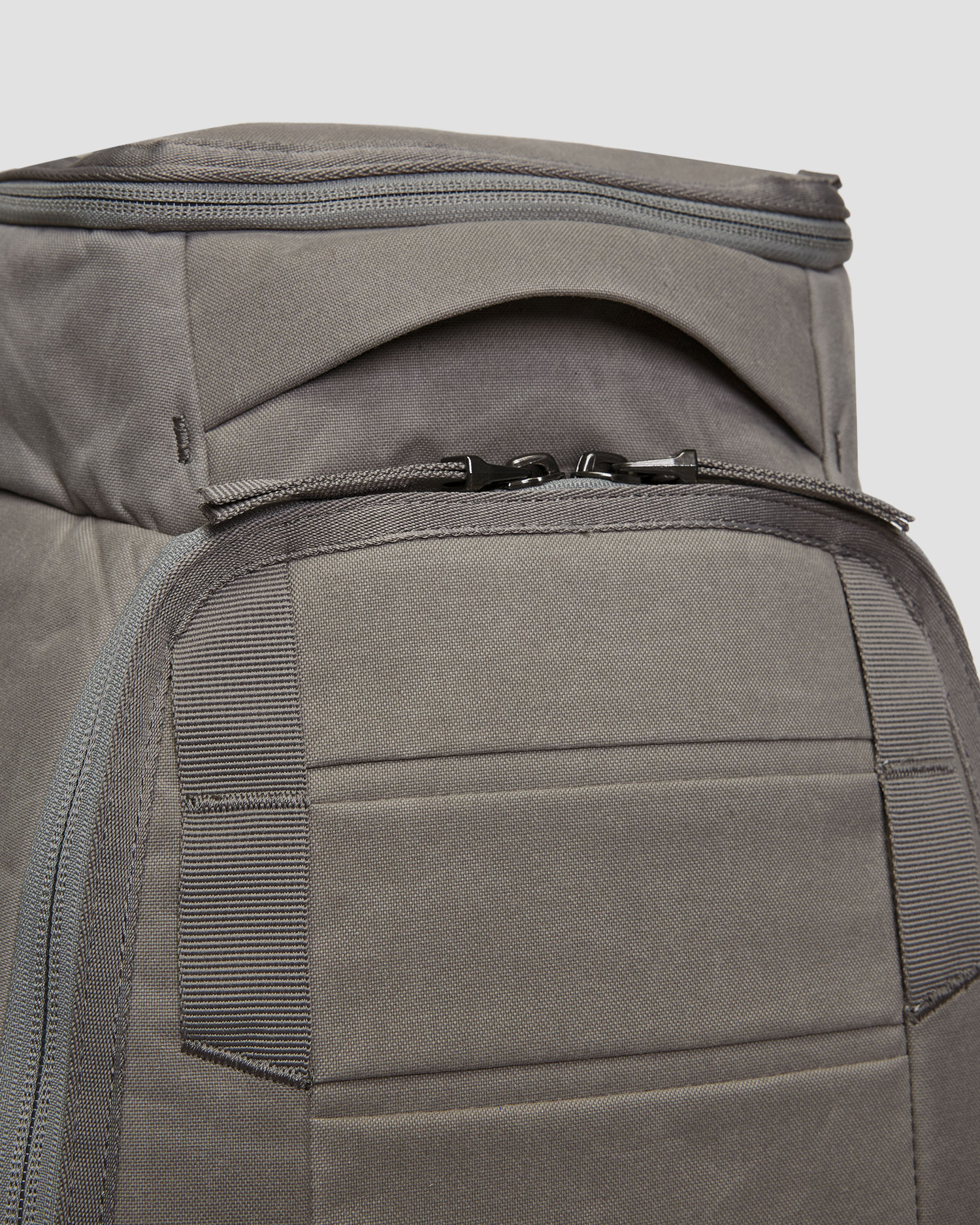 Batoh Db Hugger Backpack 25L