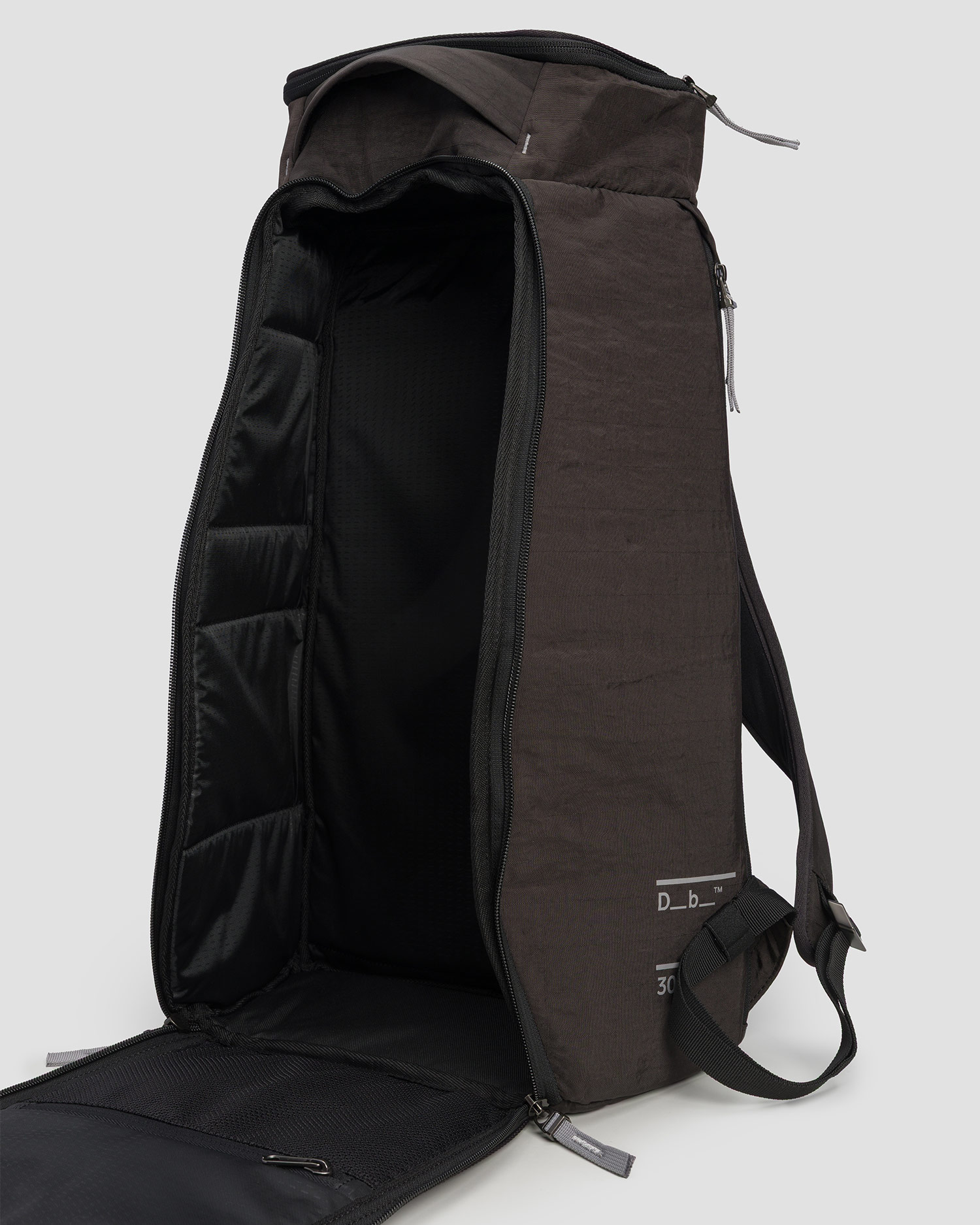 Batoh Db Hugger Backpack 30L