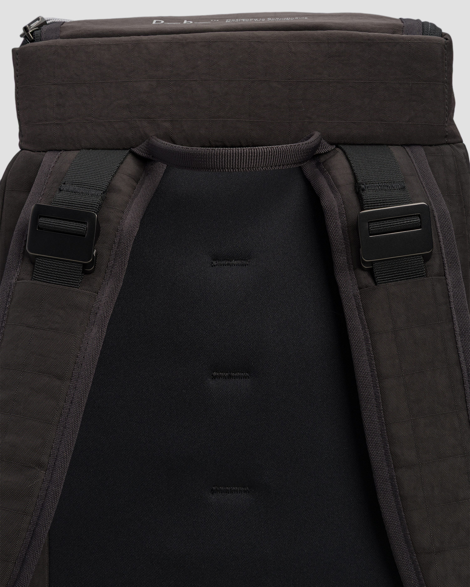 Batoh Db Hugger Backpack 30L