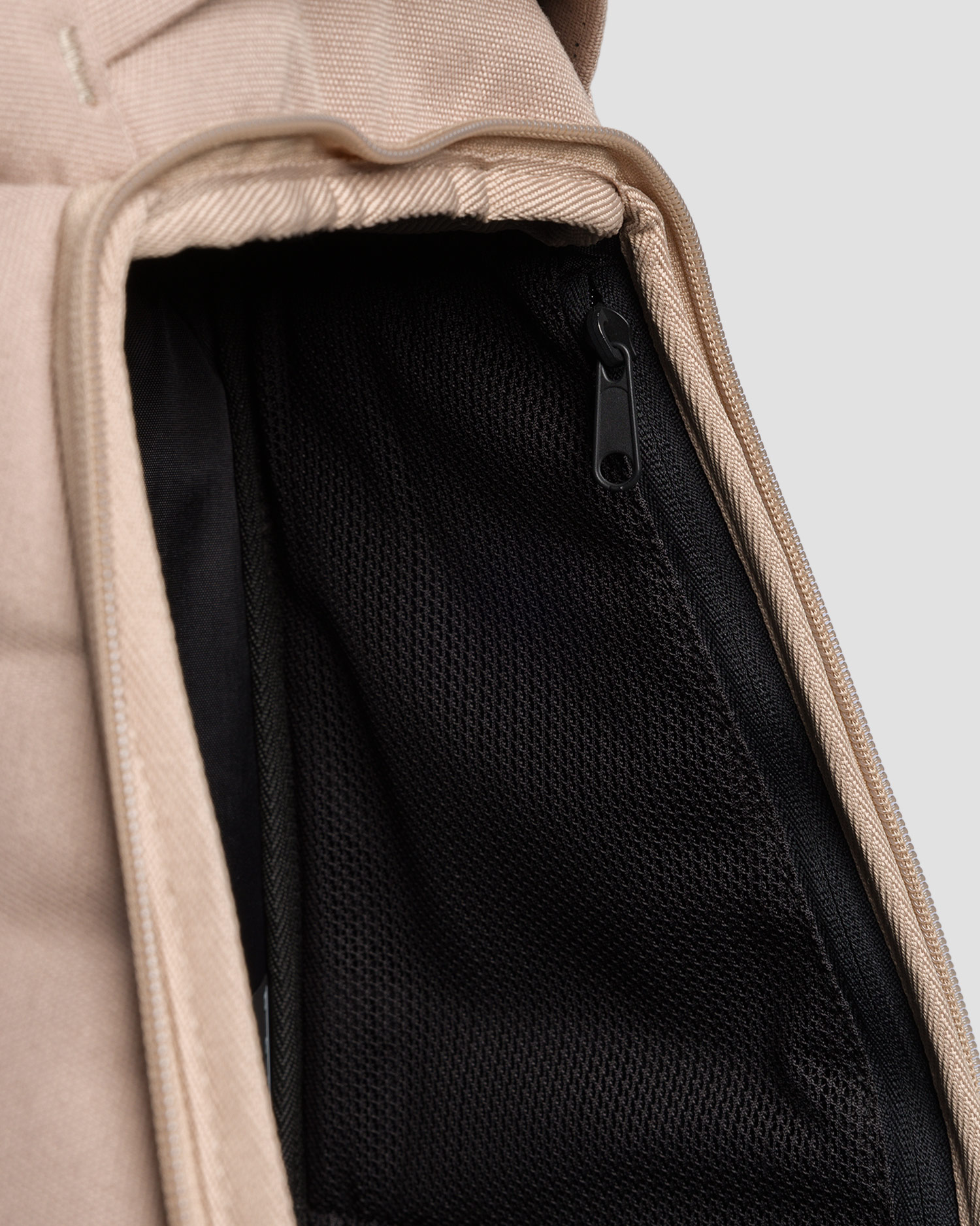 Batoh Db Hugger Backpack 30L