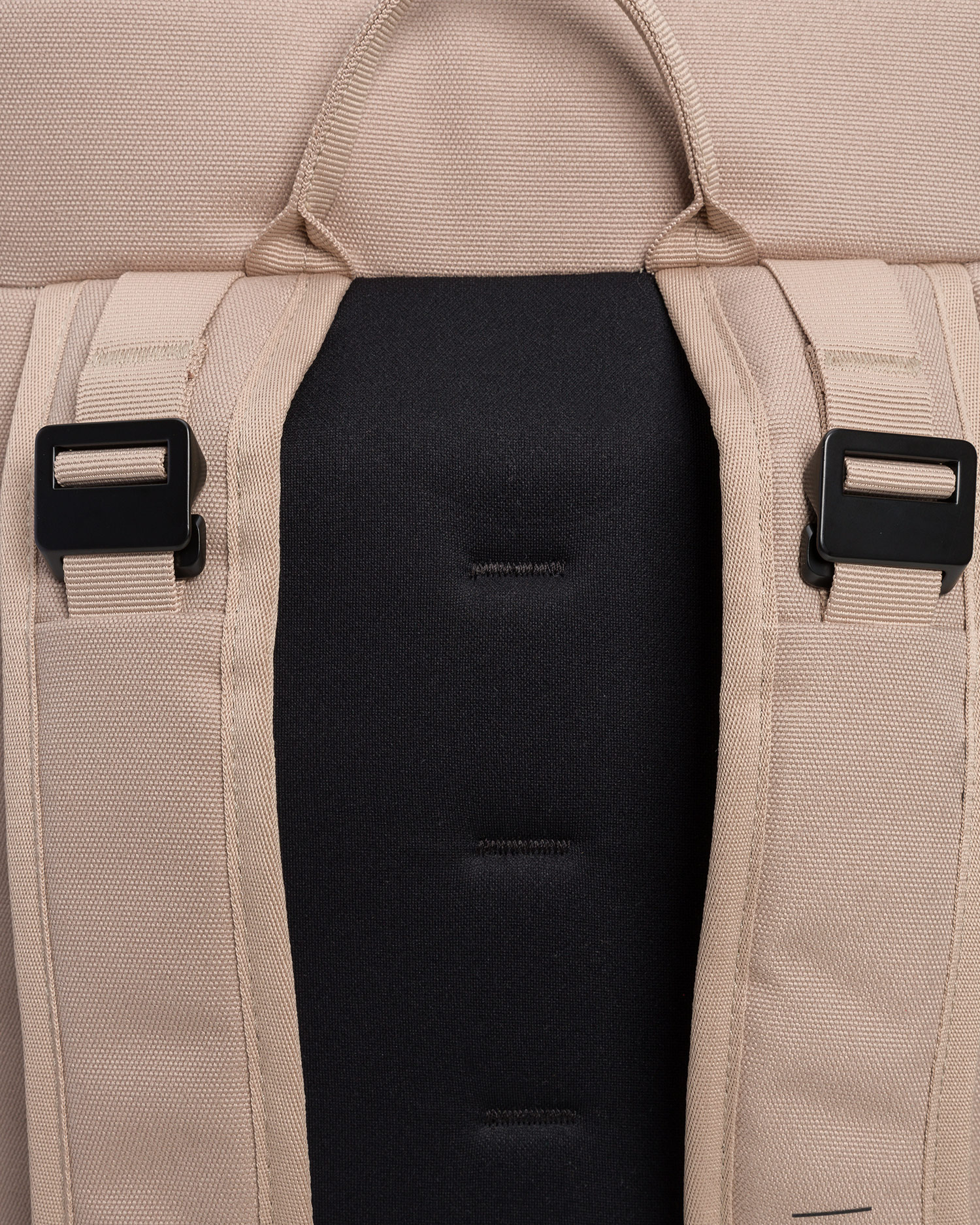 Batoh Db Hugger Backpack 30L