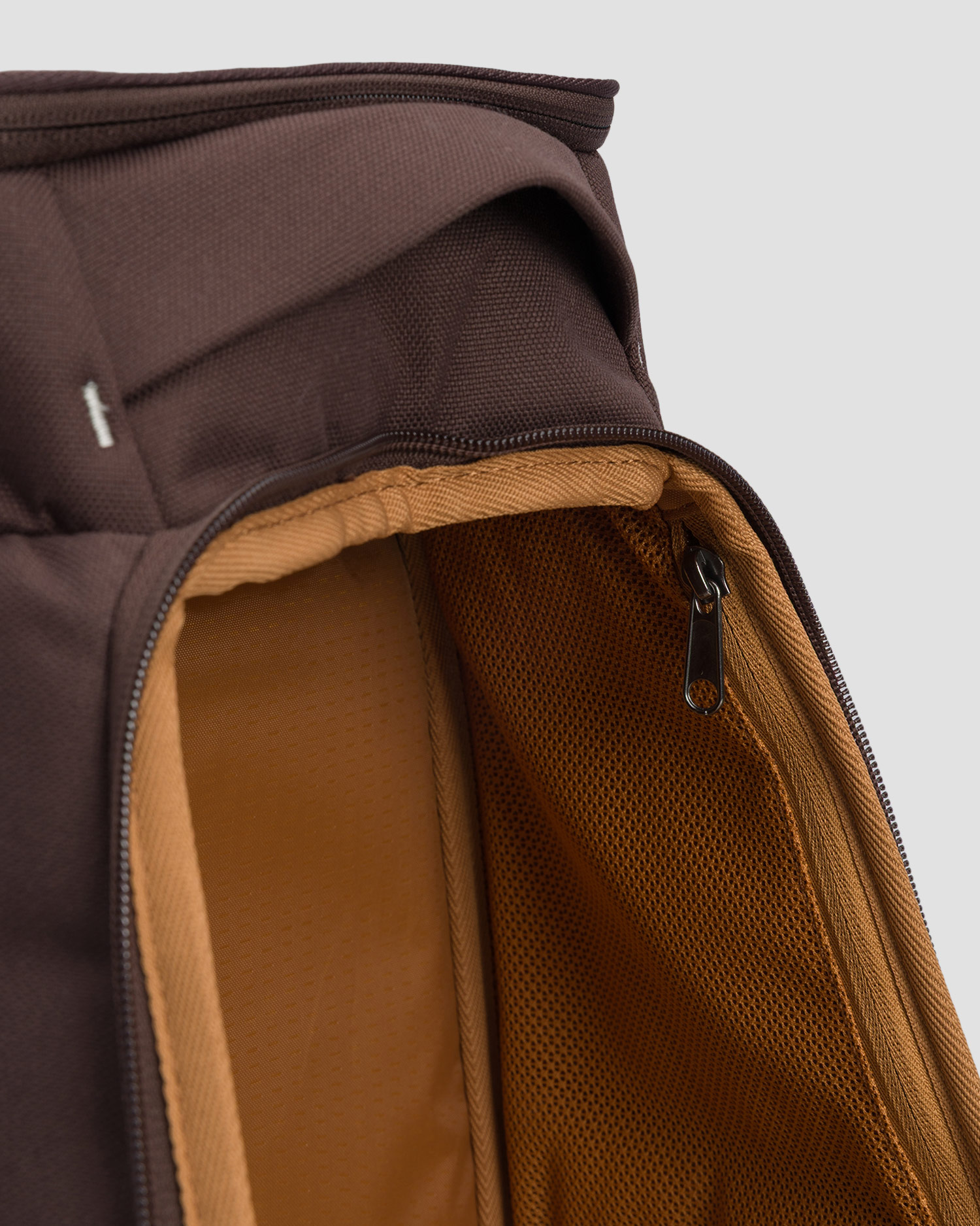 Batoh Db Hugger Backpack 30L