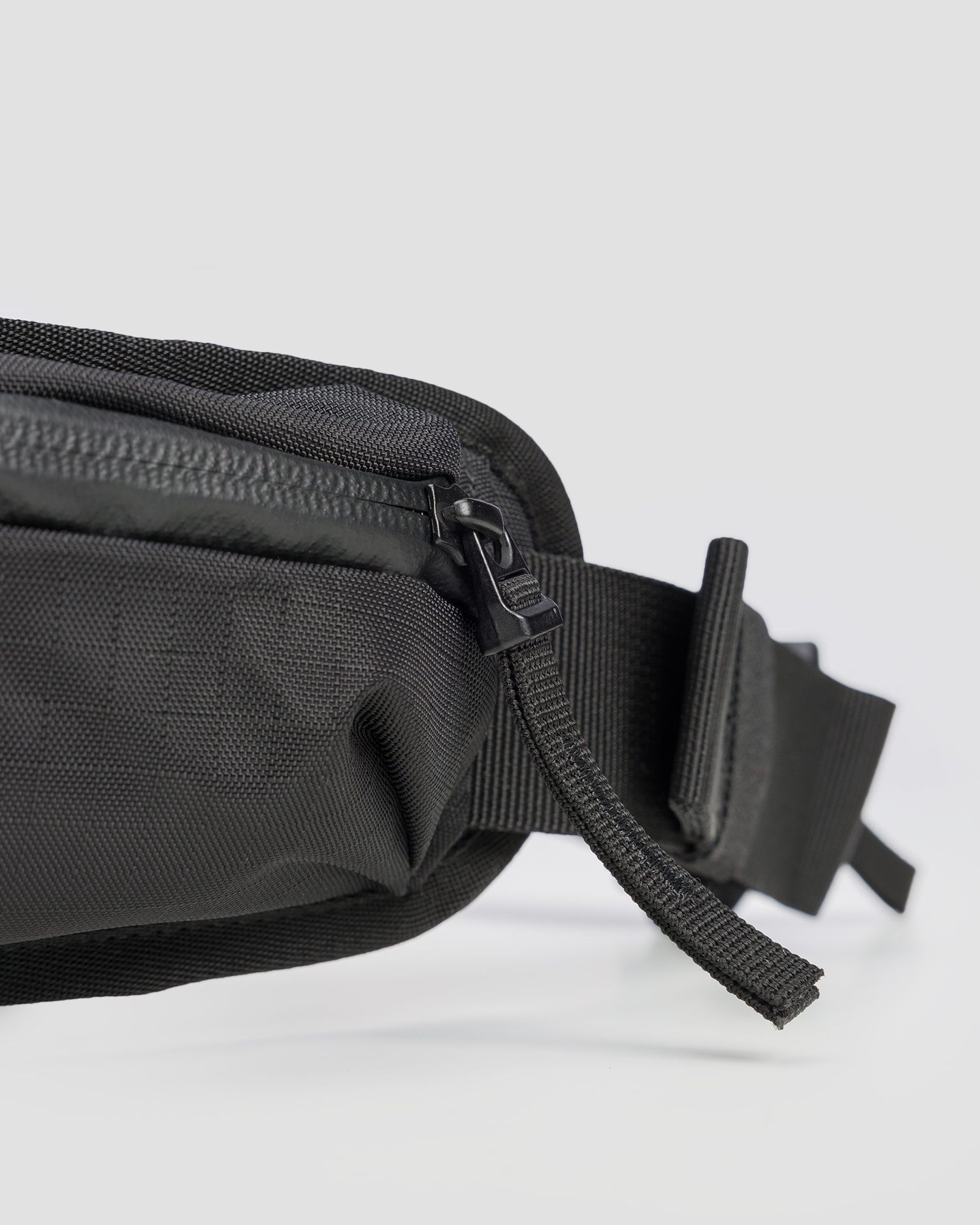Skialpinistický batoh Db Snow Pro Backpack 32L čierny