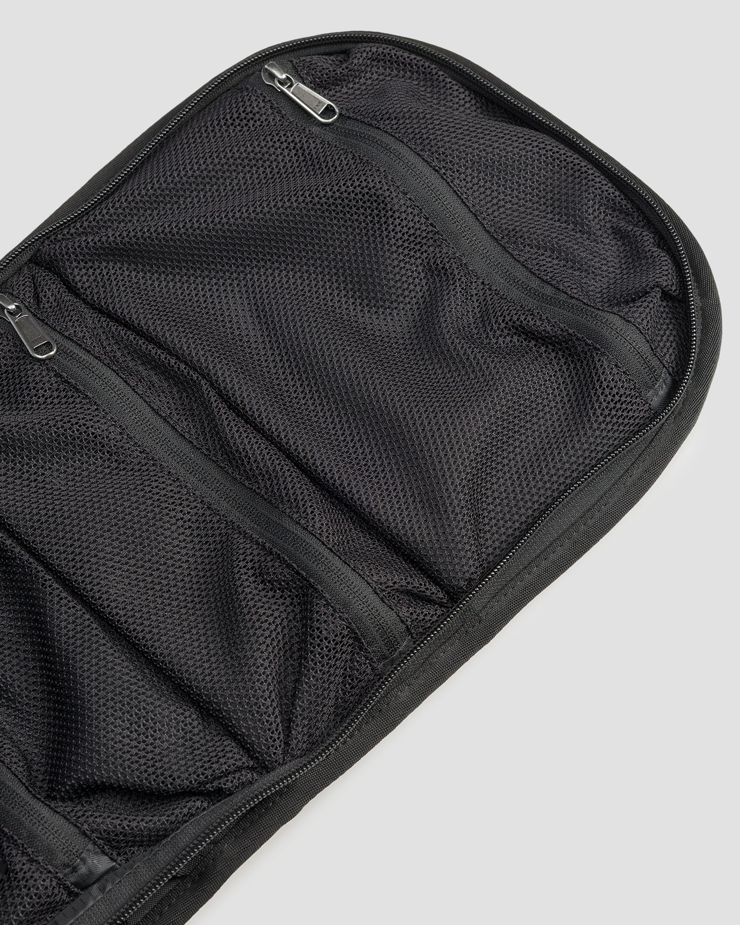 Skialpinistický batoh Db Snow Pro Backpack 32L čierny
