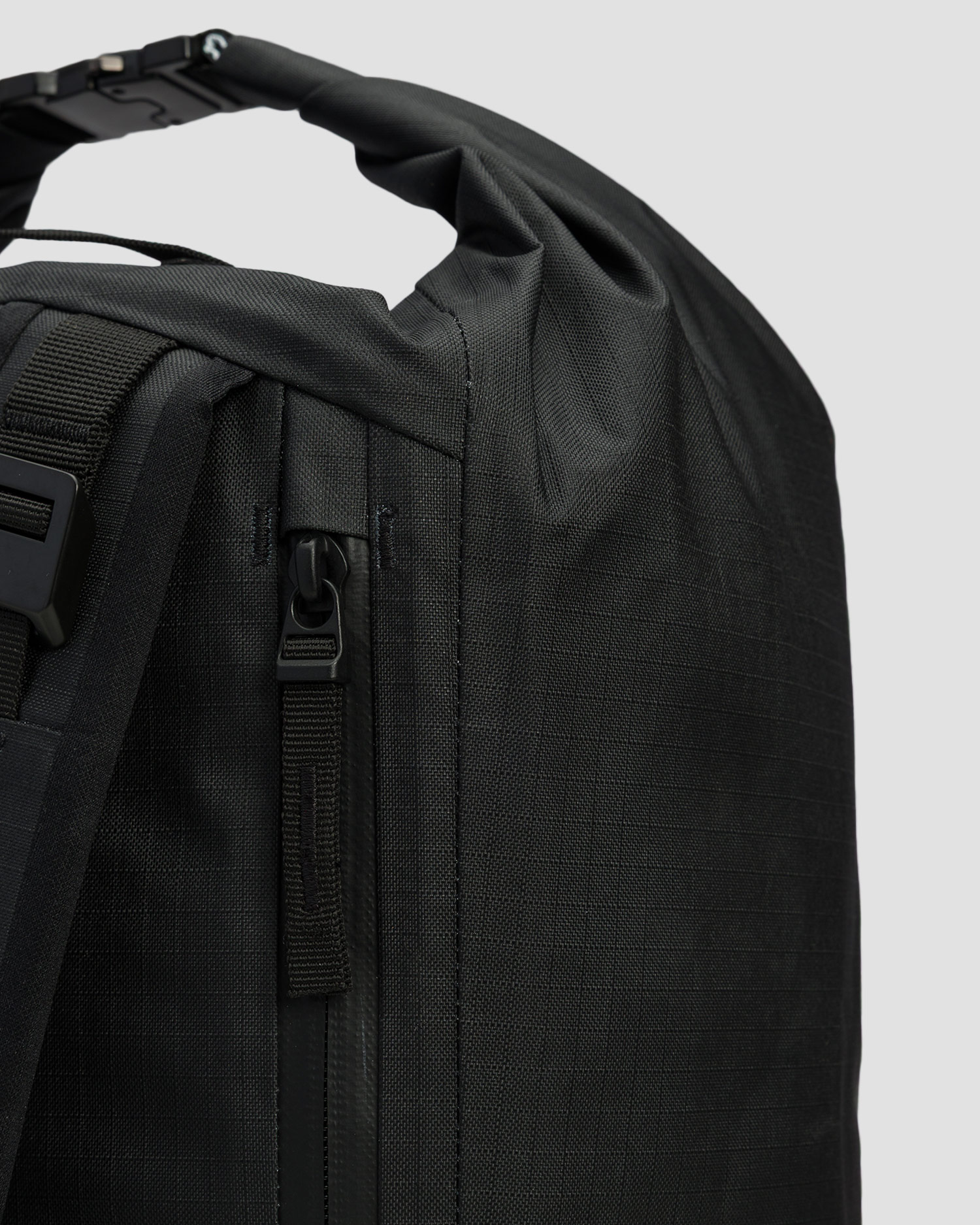 Douchebag Essential Rolltop Backpack 32L black