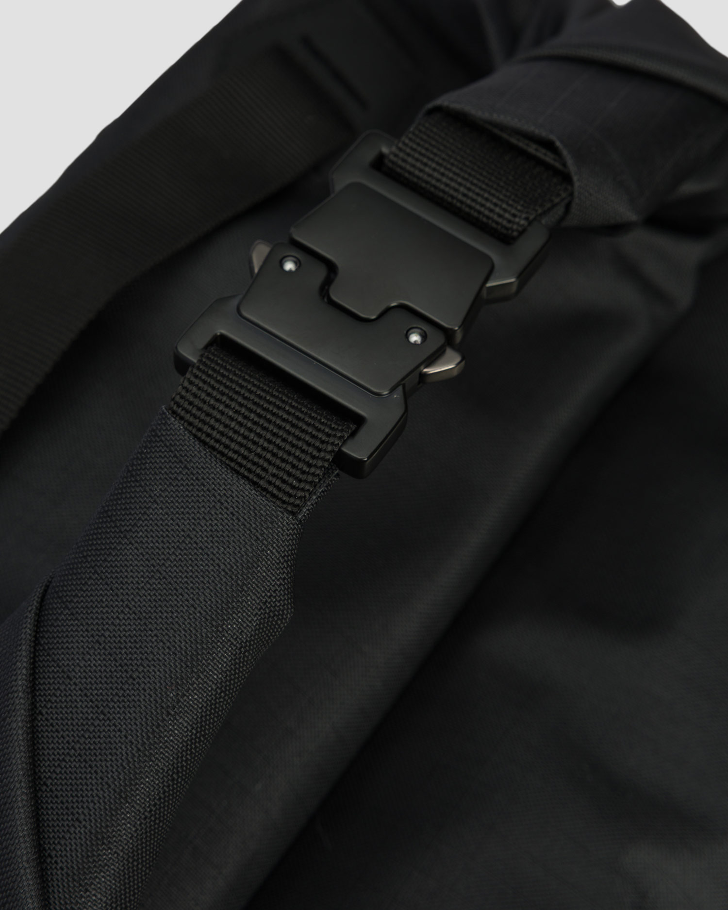 Douchebag Essential Rolltop Backpack 32L black
