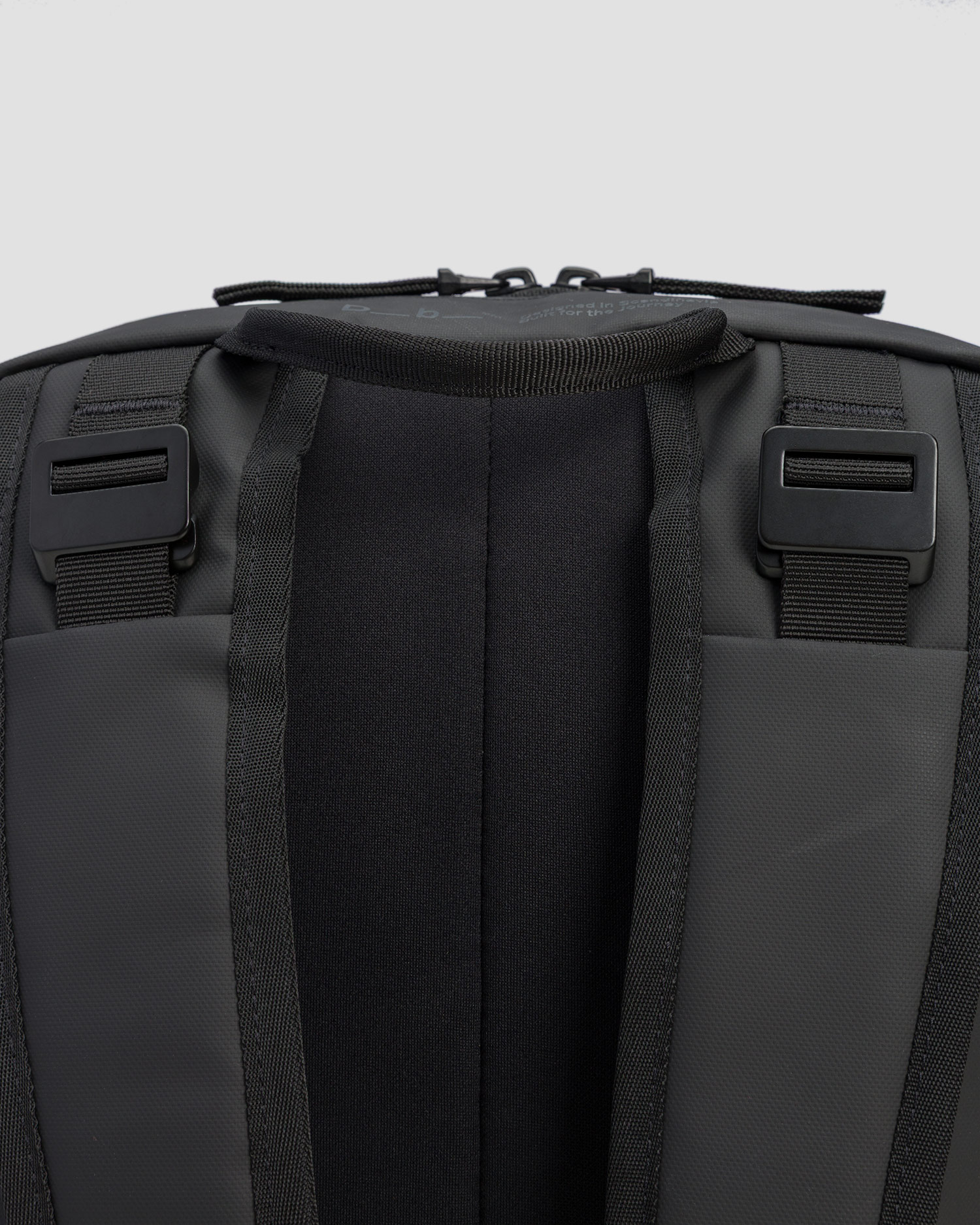 Plecak Db Daypack 17L czarny