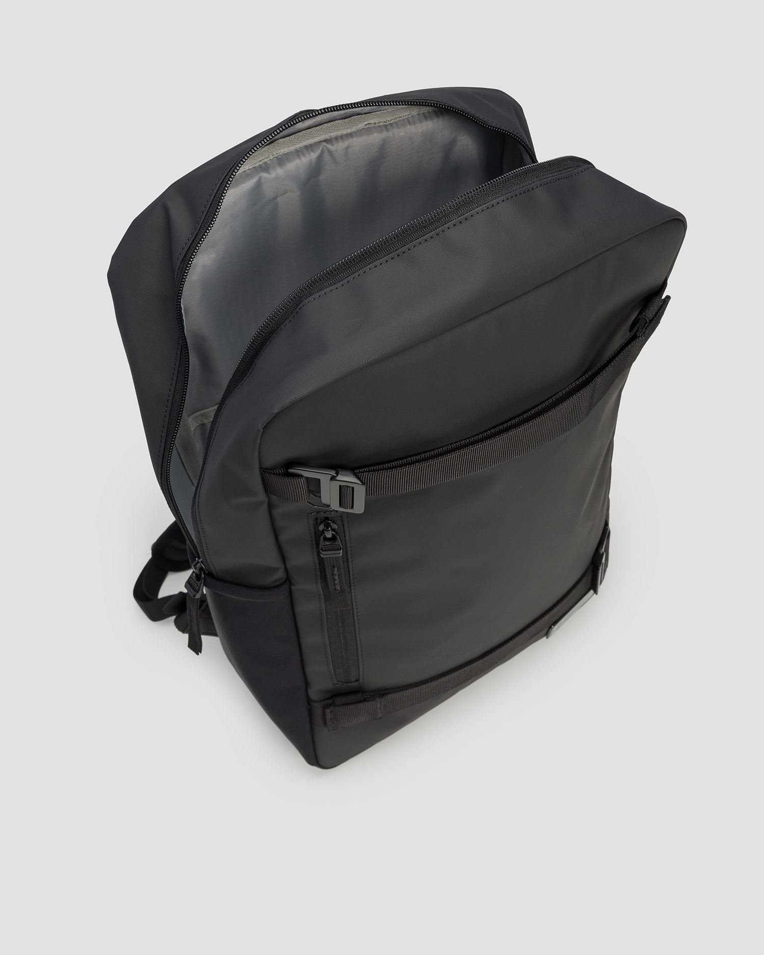 Plecak Db Daypack 17L czarny