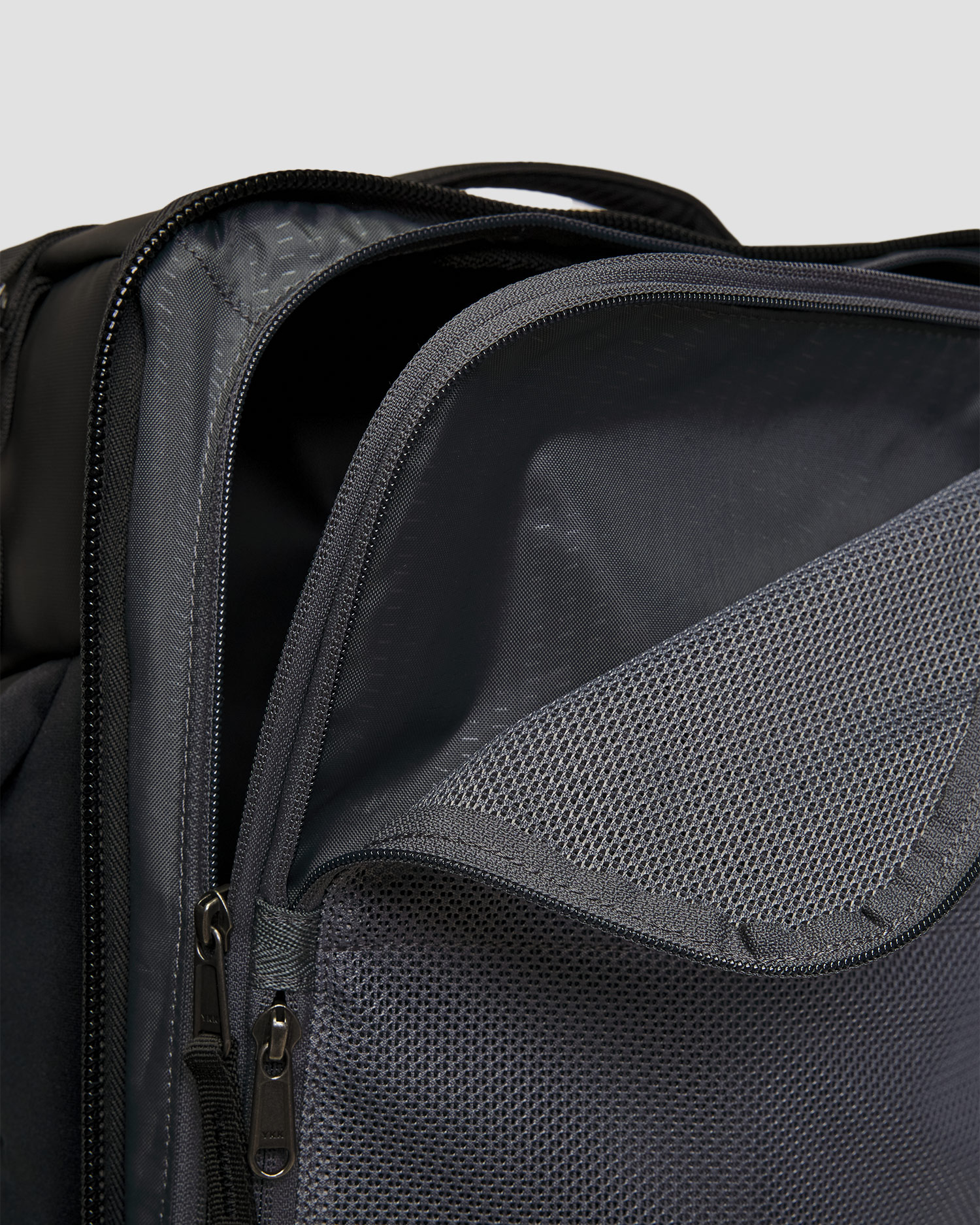 Geantă de călătorie 2 în 1 Db Roamer Pro Split Duffel 70L